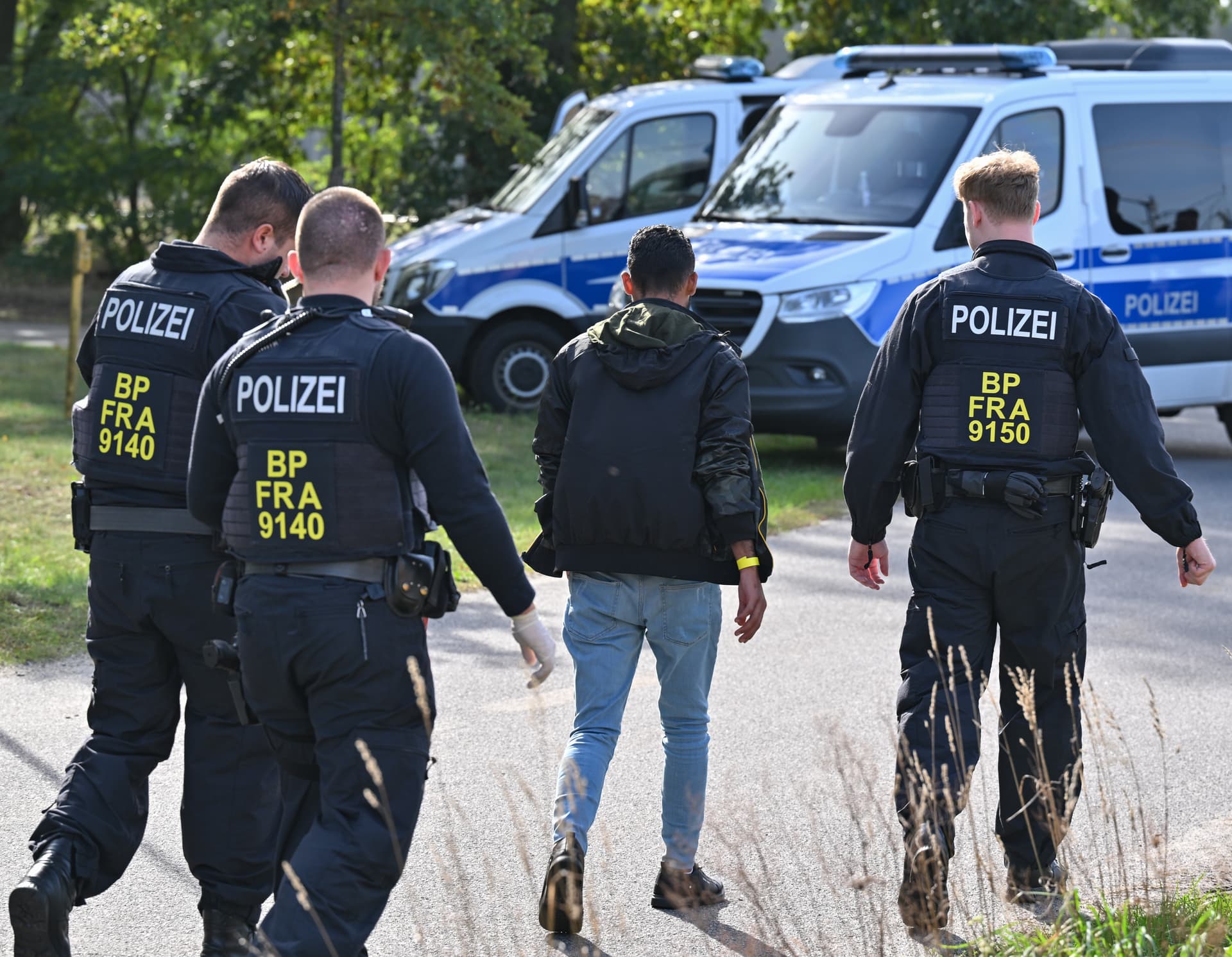 7000 illegale Migranten könnte man noch heute innerhalb Europas abschieben, aber es geschieht nicht