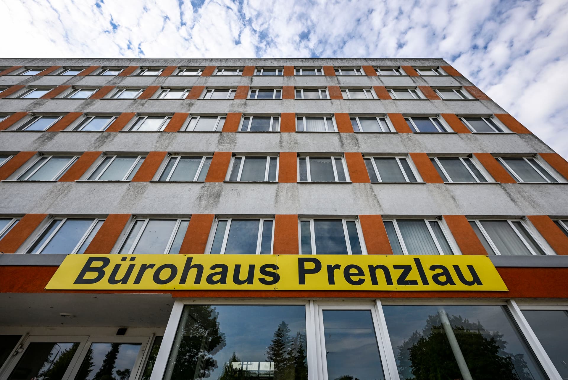 Trotz 13.000 Gegen-Unterschriften: CDU-Landrätin setzt Flüchtlingsheim in der Uckermark durch