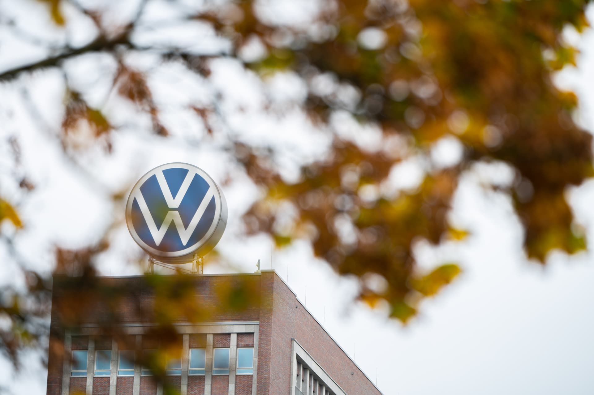 Neue Horror-Zahlen von VW: Konzerngewinn bricht um fast 64 Prozent ein!