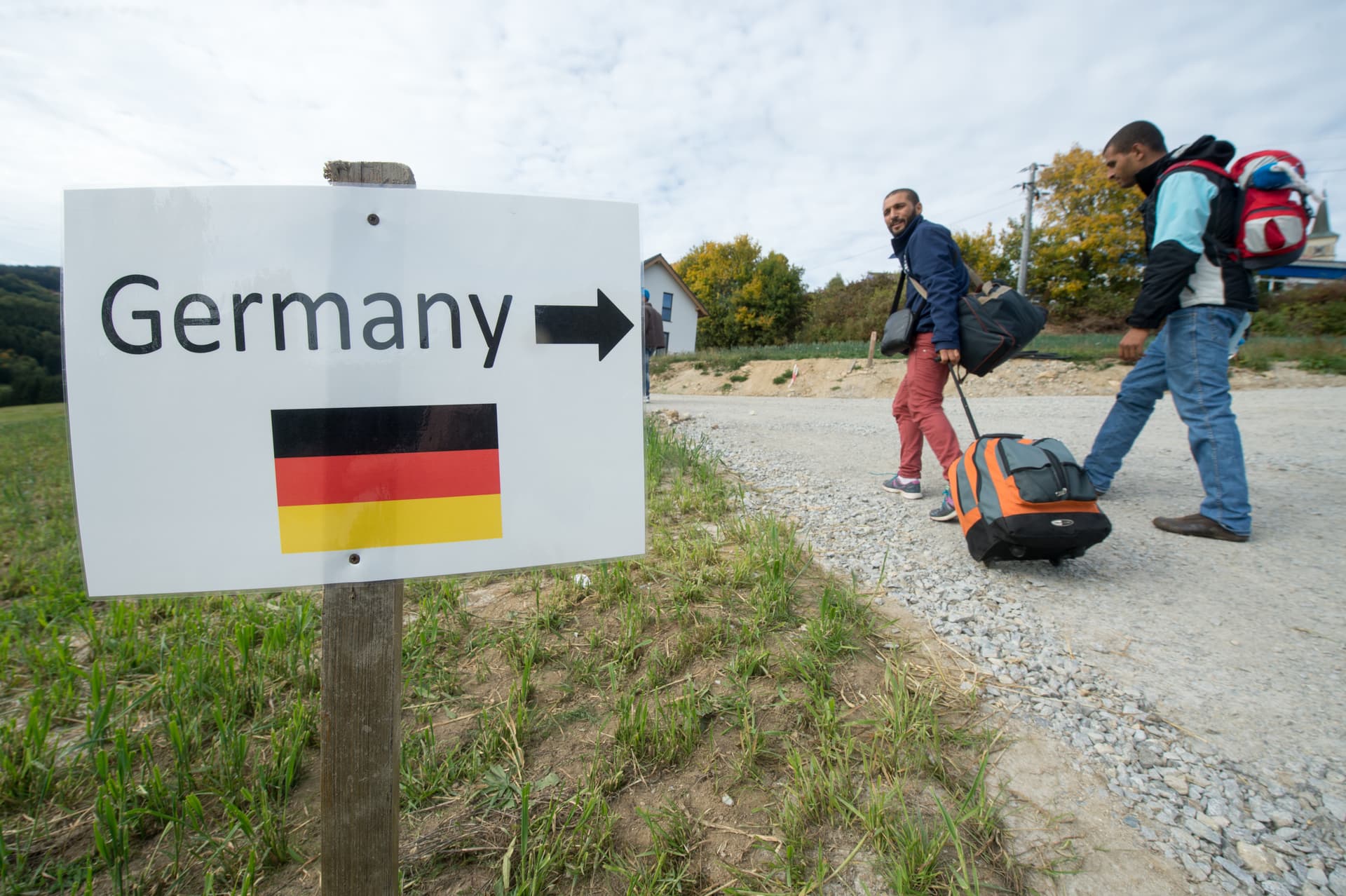 Grenzen dichtmachen: Jeder zweite Deutsche will keine Flüchtlinge mehr ins Land lassen