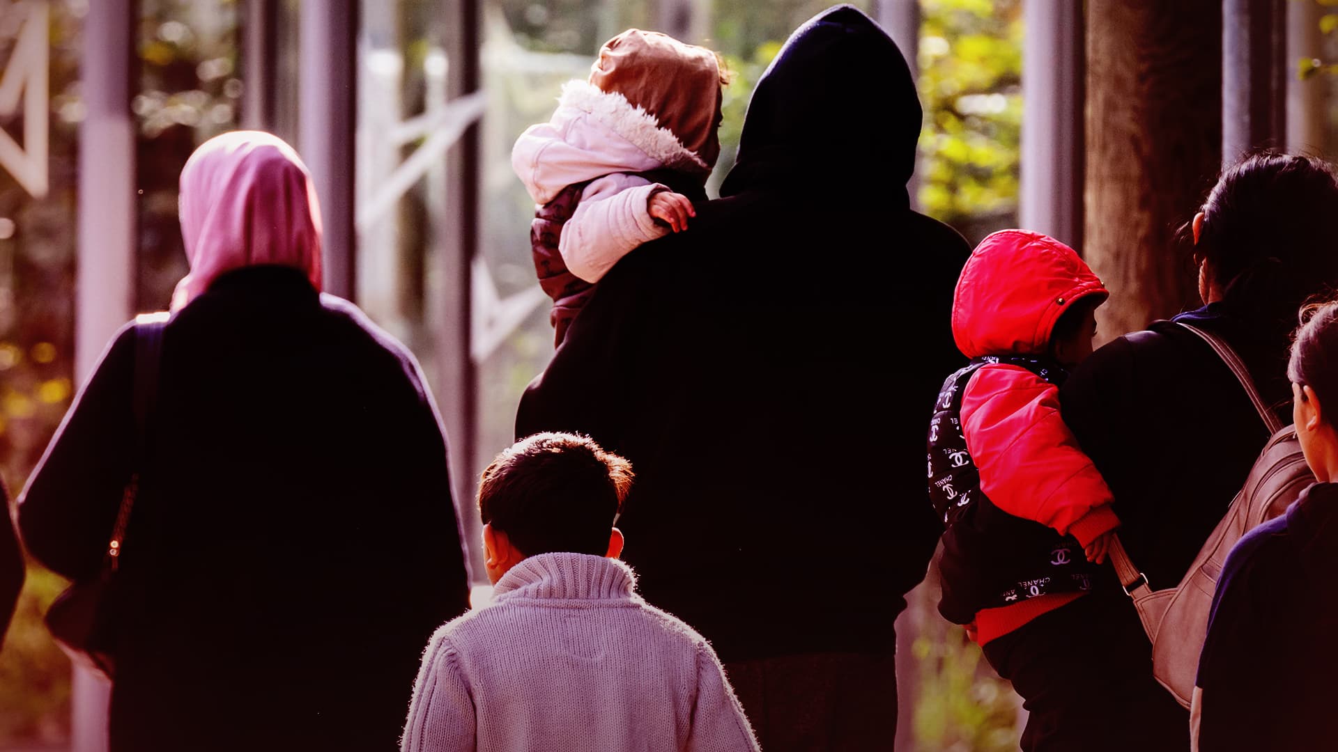 Zahlen für das 1. Halbjahr 2025: Das Auswärtige Amt verteilte bereits 57.000 Visa zum Zwecke des Familiennachzugs