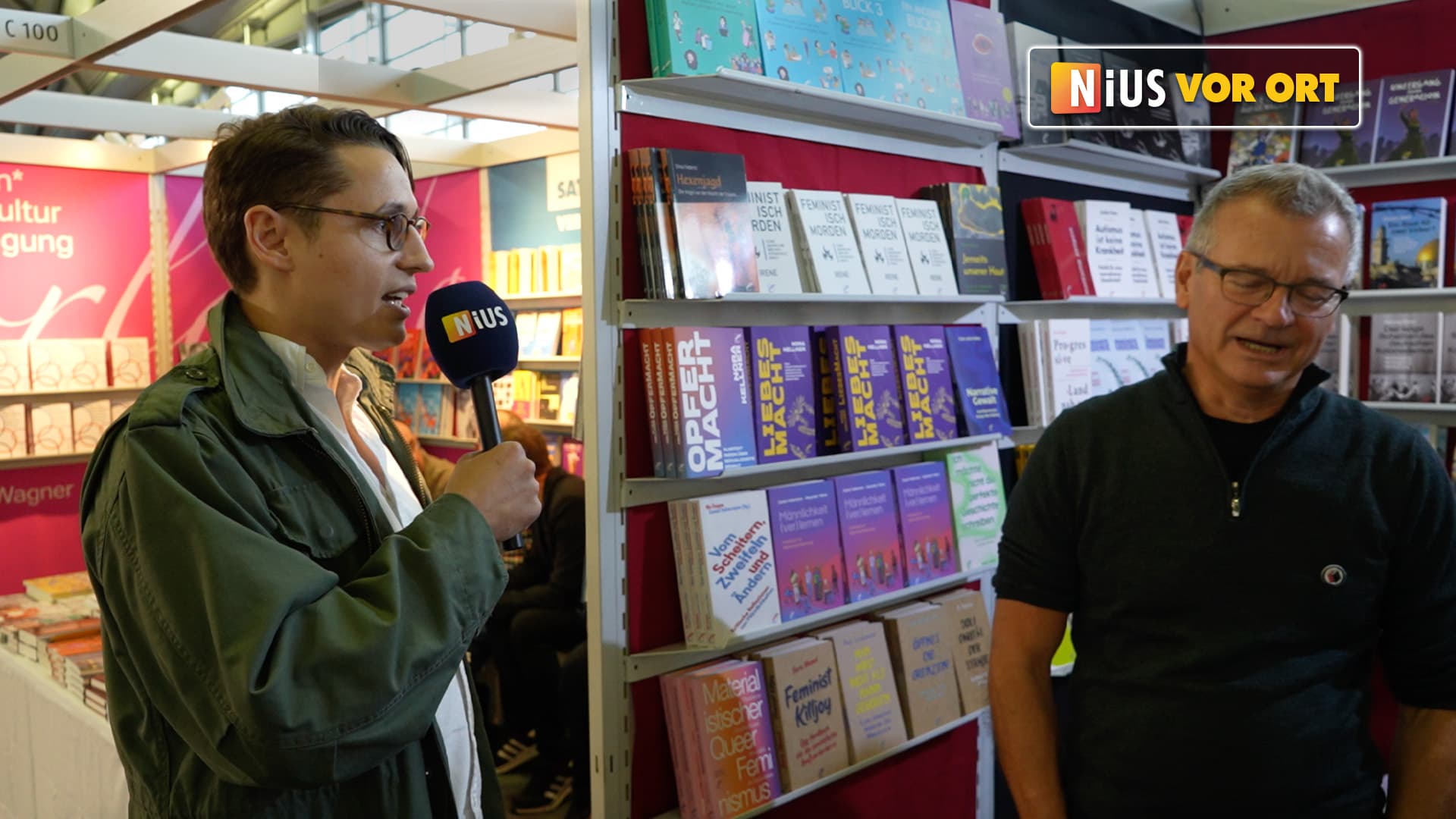 Auf der Frankfurter Buchmesse: NIUS konfrontiert linksextreme Buchverlage
