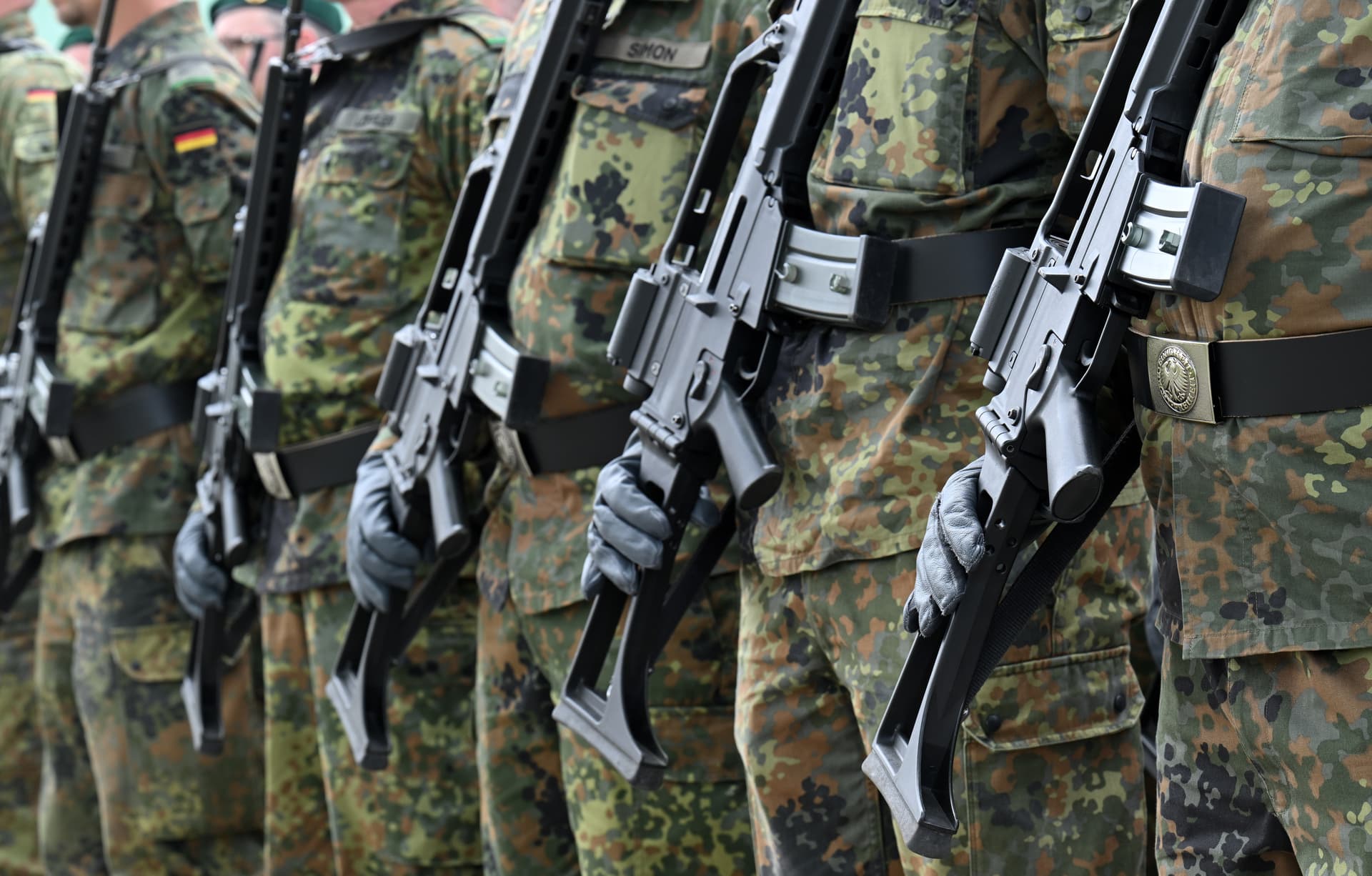 „Kriegstüchtigkeit“: Die Hälfte der Deutschen ist dafür, aber nur 29 Prozent würden selbst zur Waffe greifen