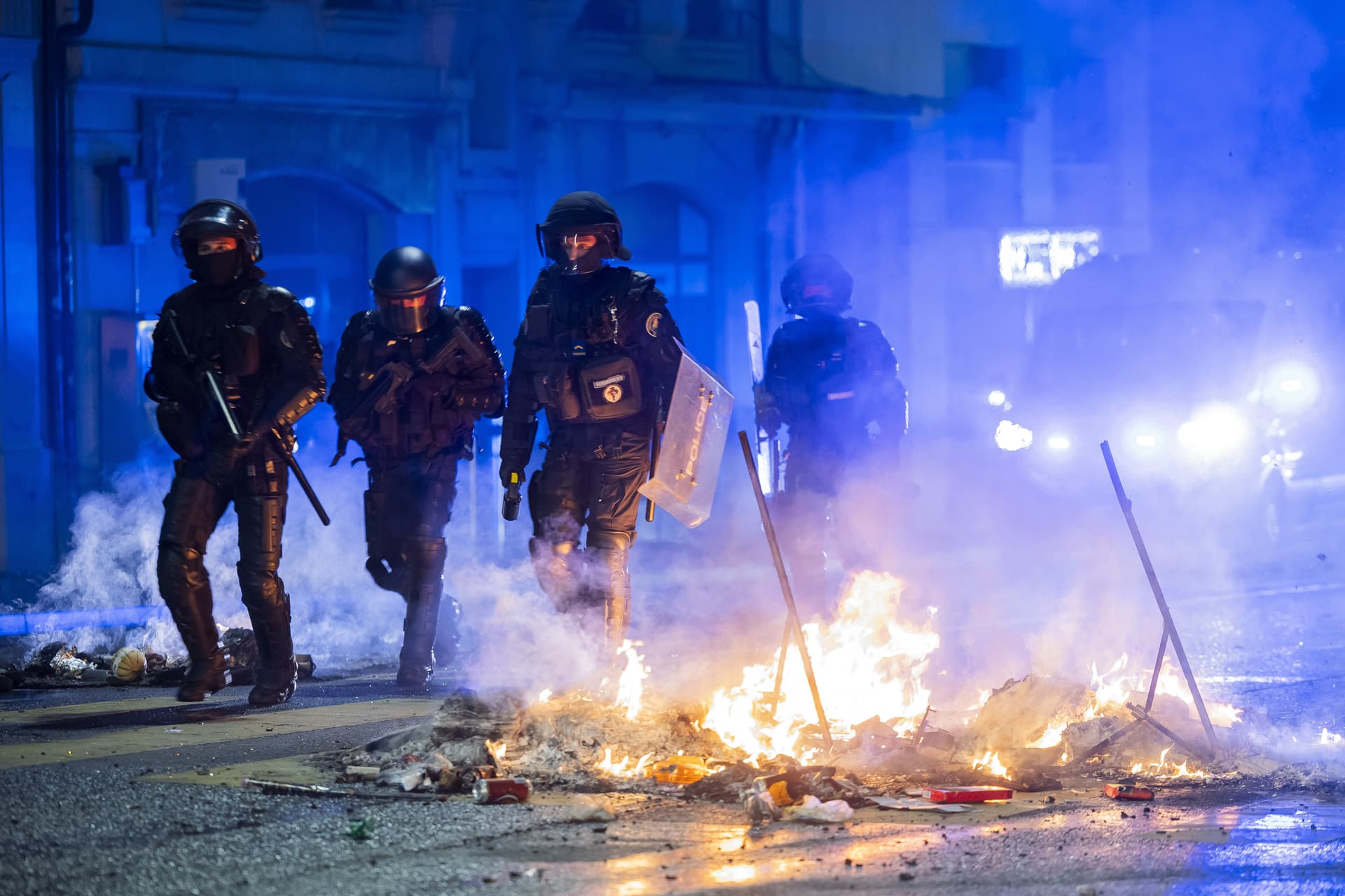 Politiker angegriffen, Molotowcocktails und Krawalle in Lausanne nach Tod eines Jugendlichen