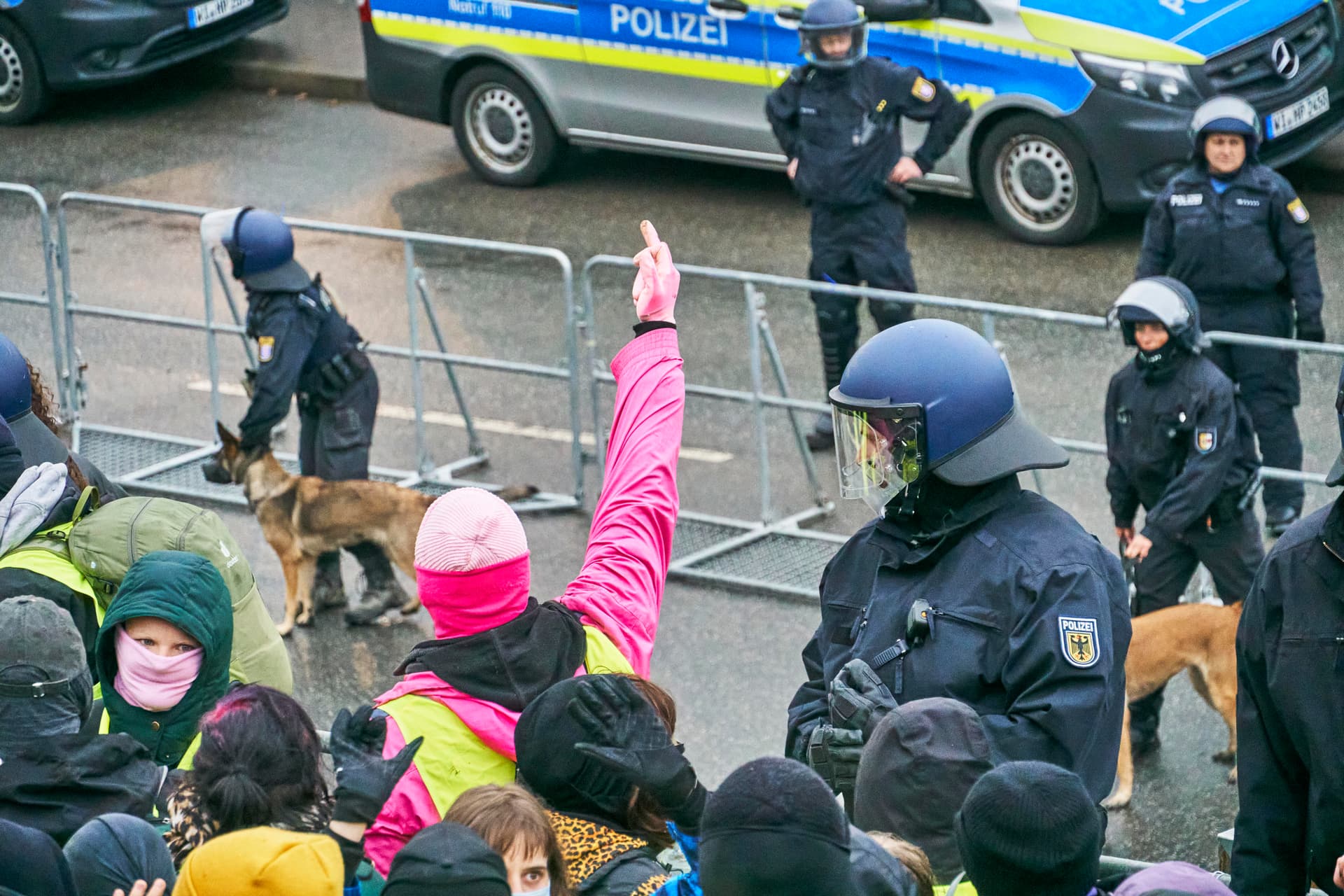 Gießen: Zahl verletzter Beamter nach linker Demo steigt auf über 50