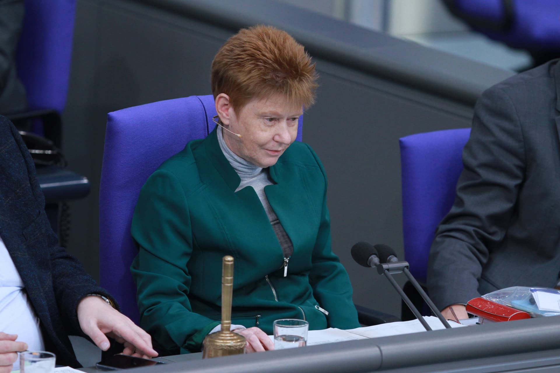 Die Regierung stellt die Wahrheit unter Strafe