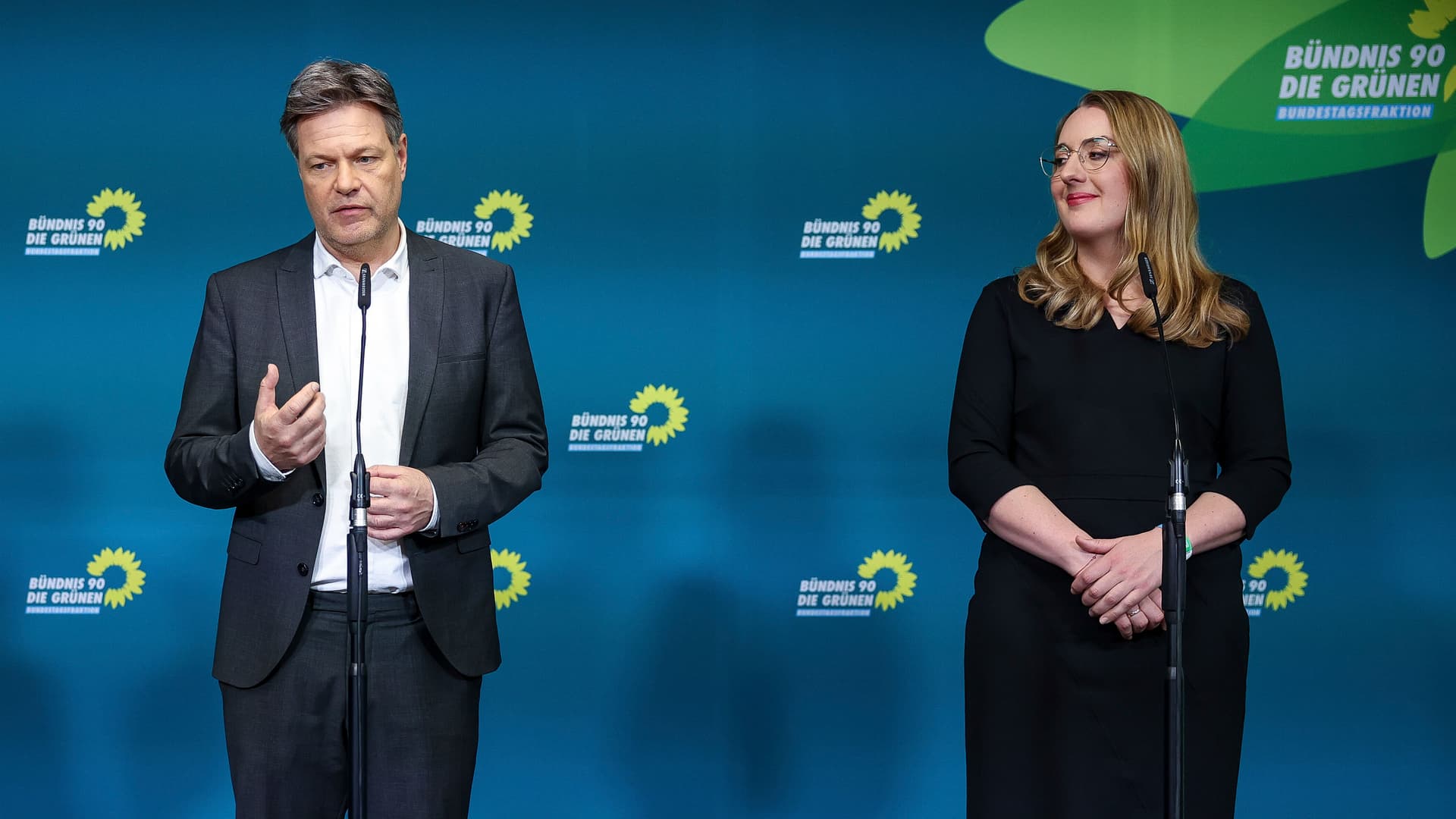 „Wir wollen ein Land, das einfach funktioniert“: Grüne wollen Schuldenbremse fürs Klima aussetzen