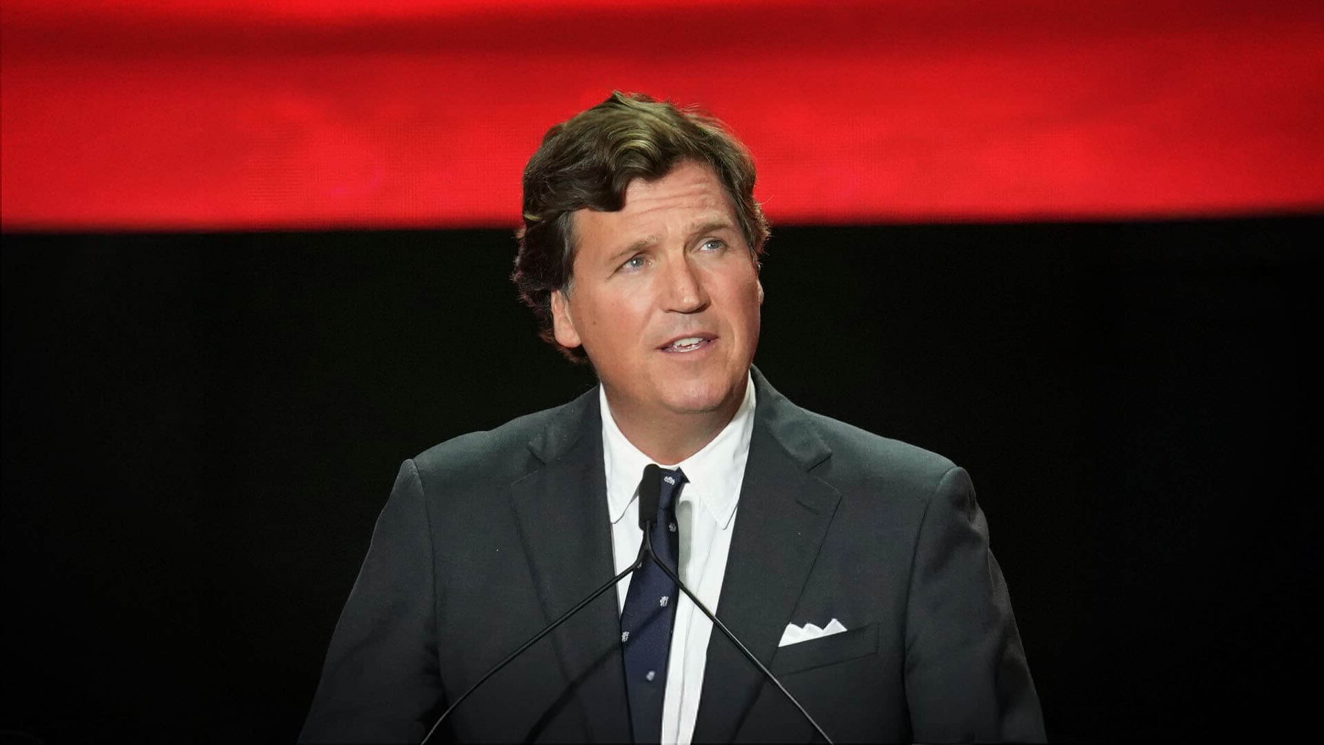 Vom MAGA-Star zum radikalisierten Außenseiter: Der tiefe Fall des Tucker Carlson
