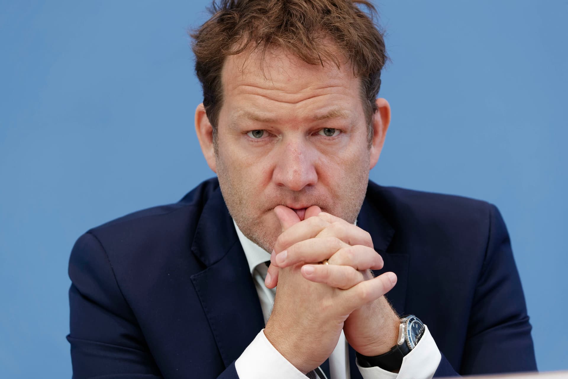 Mehr Grüner Filz? Dubiose Zusammenarbeit zwischen Wirtschaftsministerium und Graichen-Vertrauten