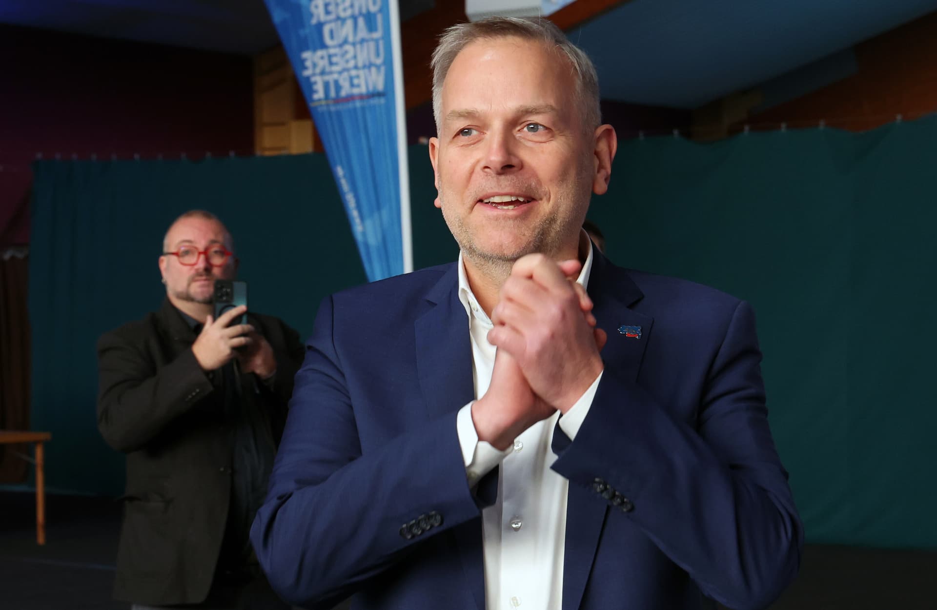Nächstes Bundesland mit Umfrage-Hammer: AfD im Nordosten bei 37 Prozent