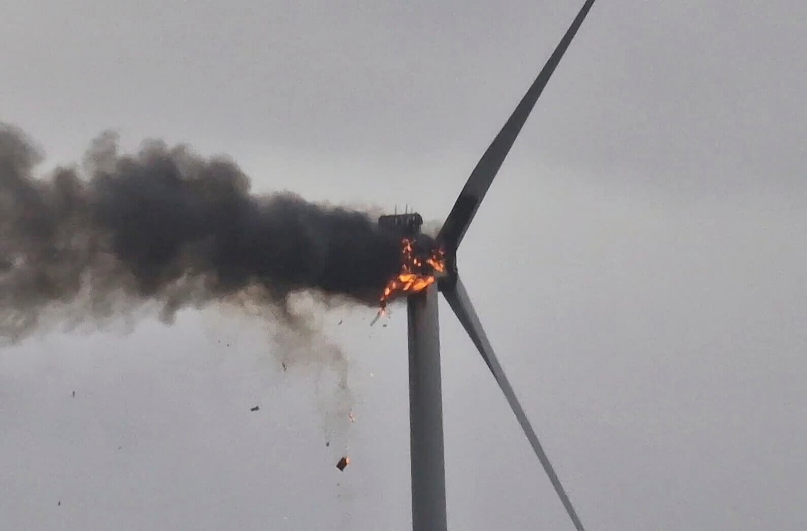 Zwei Windräder brennen an einem Tag ab: 1,5 Millionen Euro Schaden