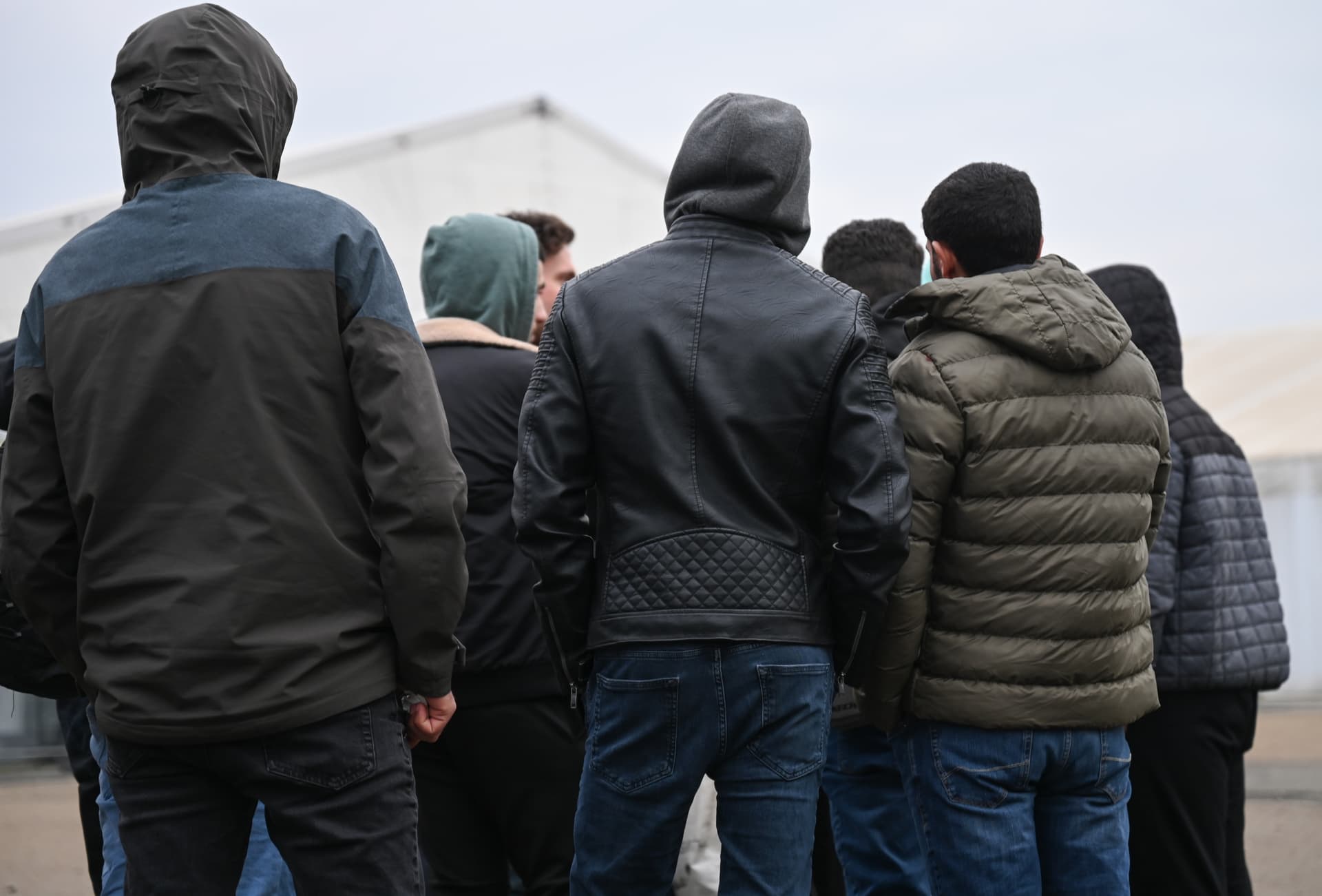 Mehrheitlich männlich und unter 30: Asylzahlen steigen weiter