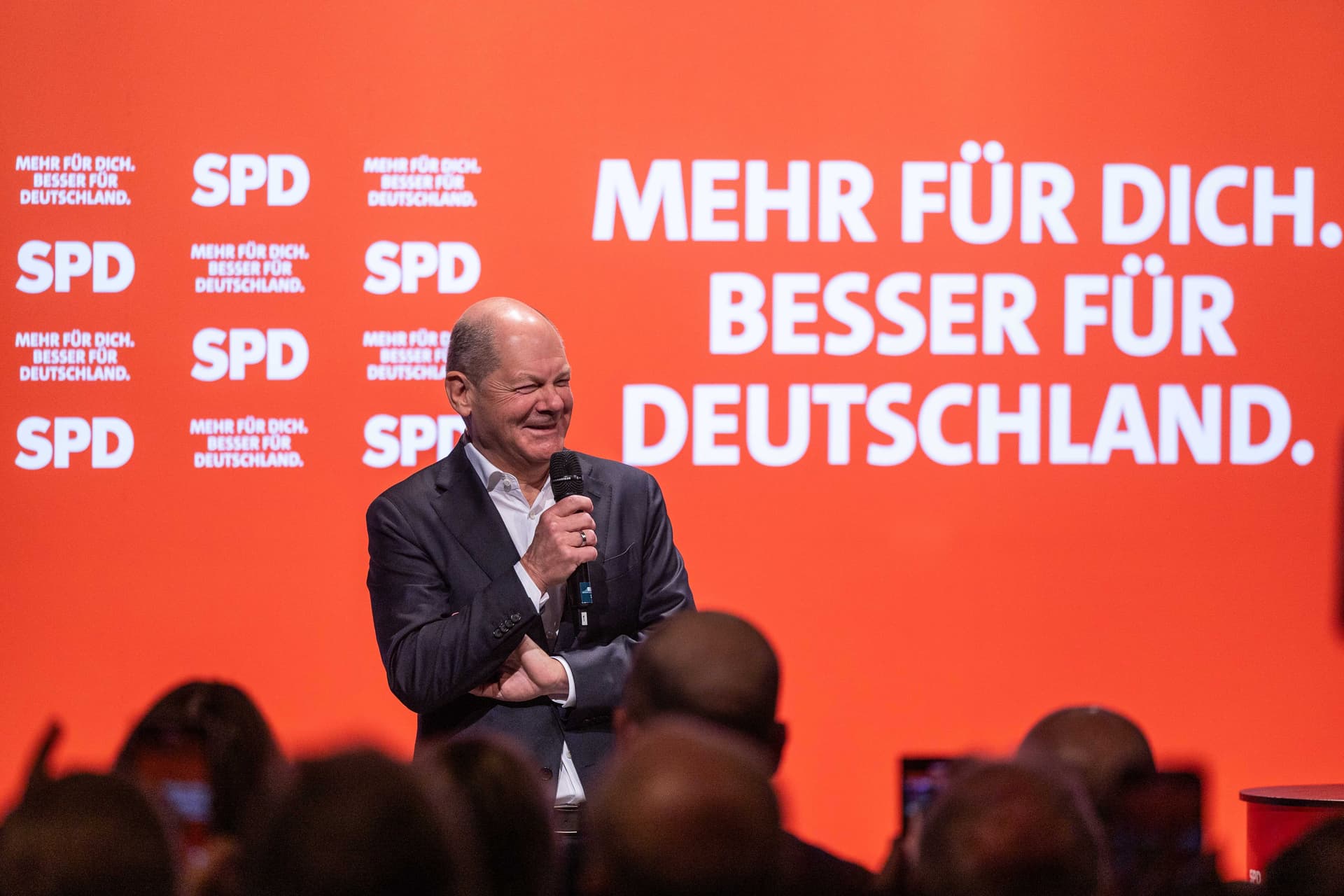 Falsches Einkommen angegeben: Kanzler Scholz rechnet sich 140.000 Euro ärmer, als er ist