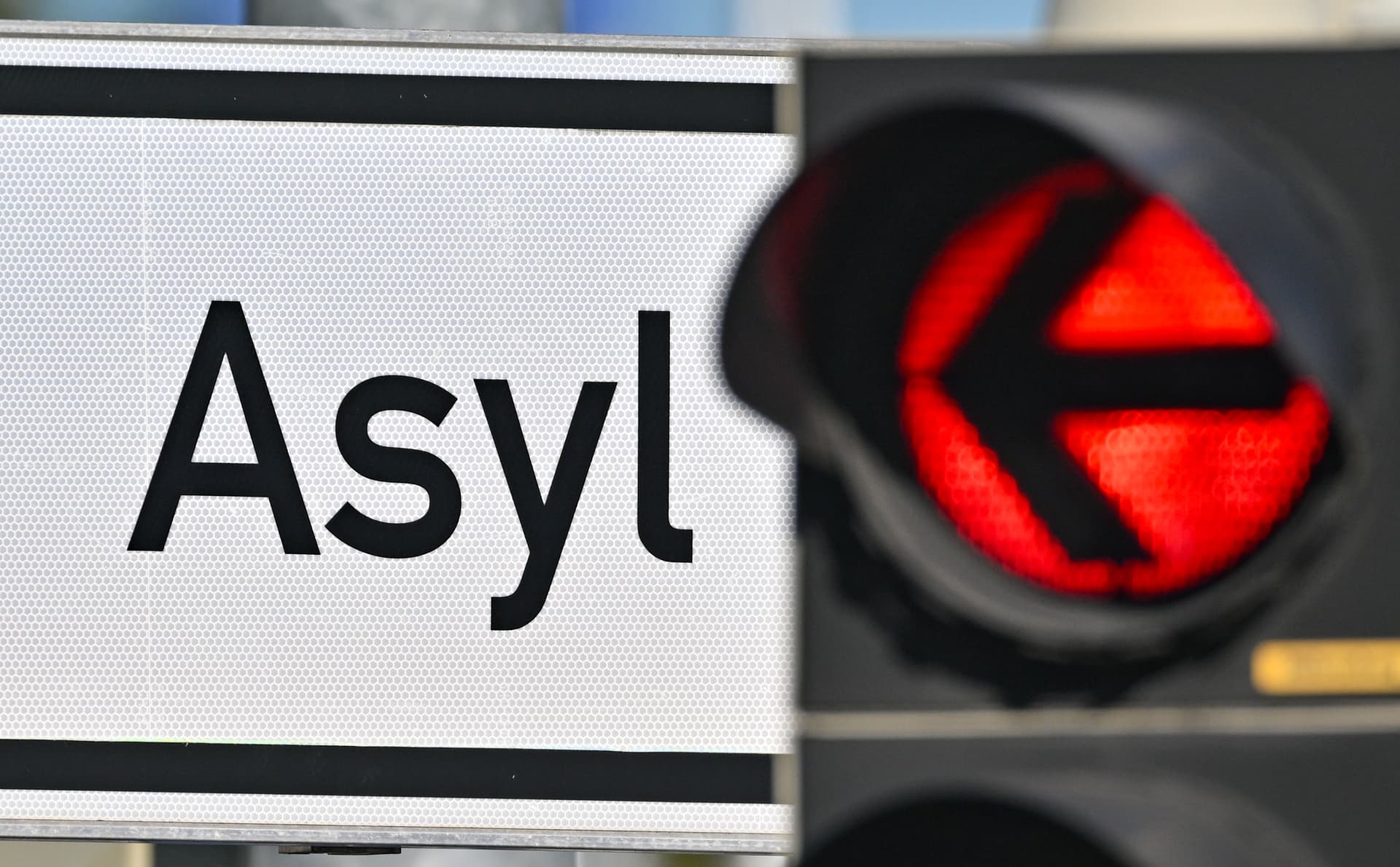Plus 77 Prozent! Rasanter Anstieg von Asylanträgen in Deutschland