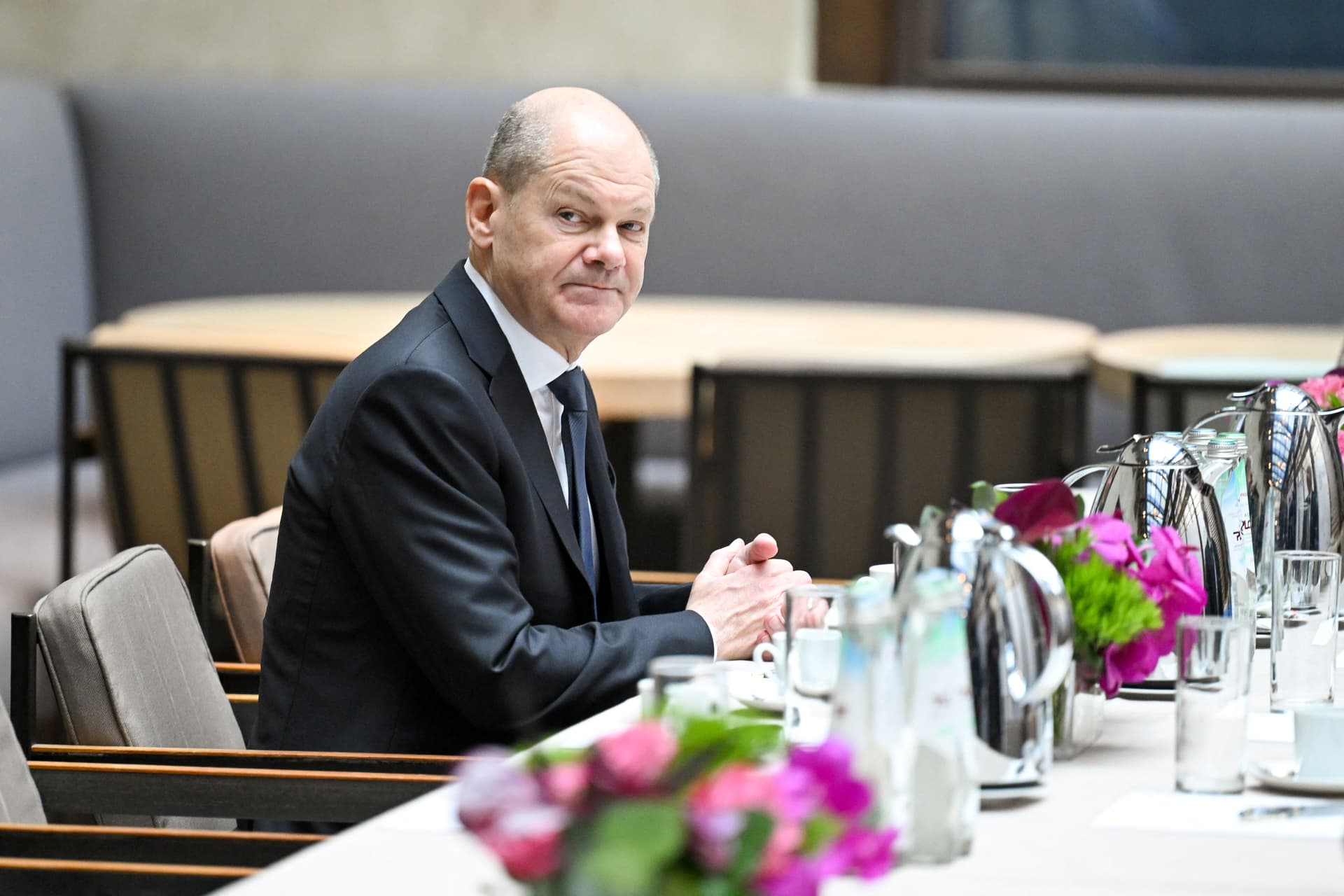 Kanzler-Partei immer schwächer: SPD sackt in Umfrage weiter ab