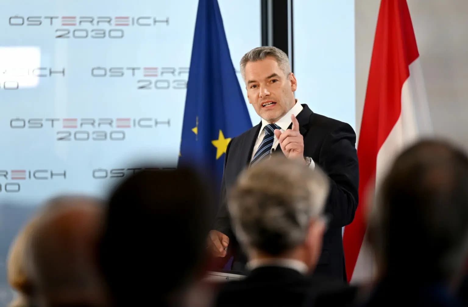 Österreichs Kanzler will Trump-Mauer für EU-Außengrenze