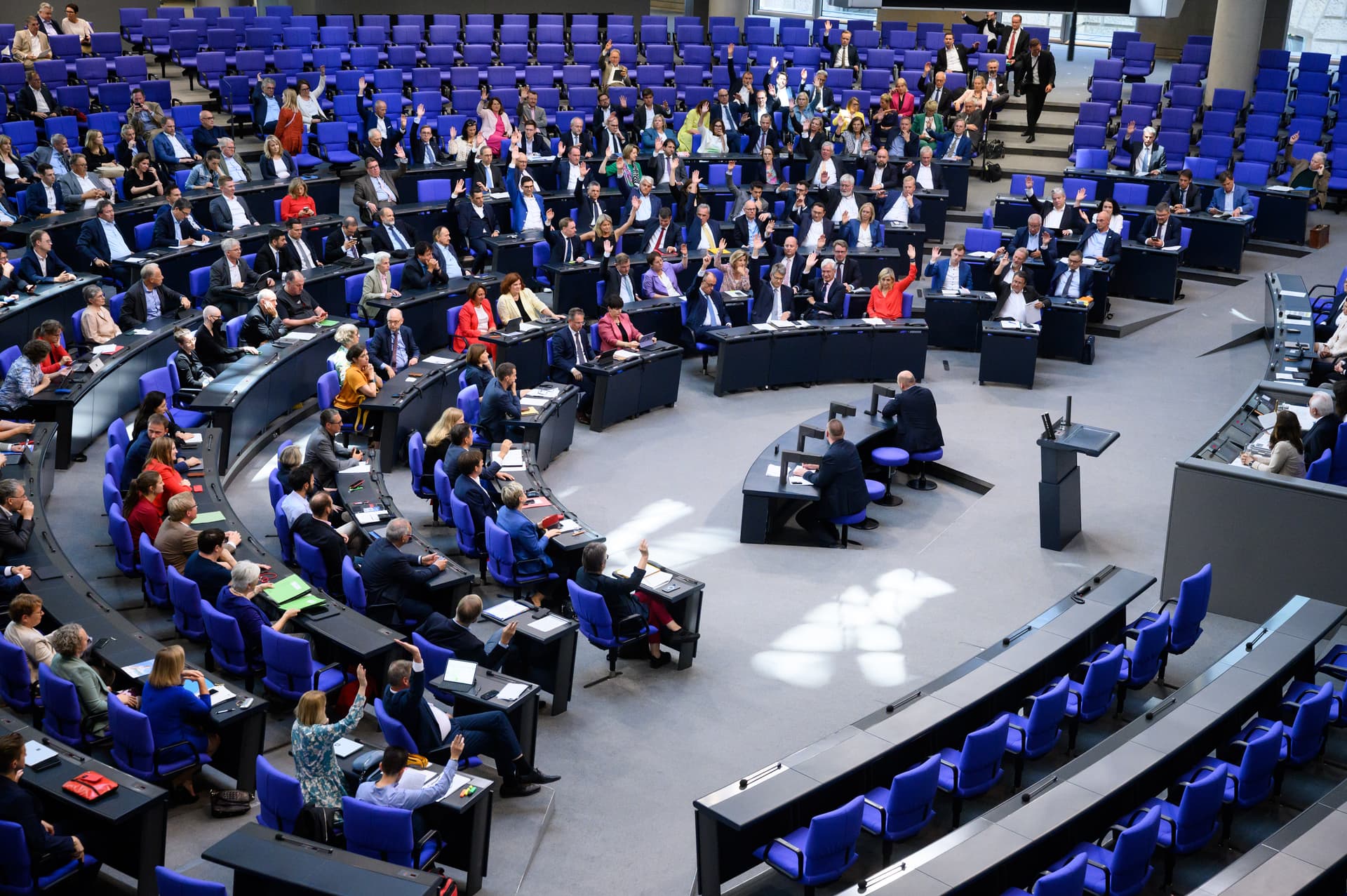 Neues Wahlrecht: AfD könnte stärkste Kraft im Bundestag werden