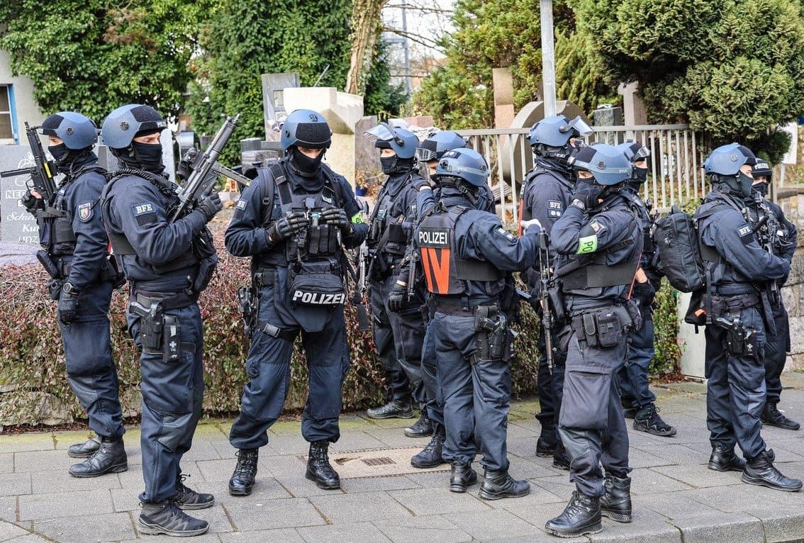 Nach Großeinsatz der Polizei in Hagen: Polizei nimmt 17-jährigen polizeibekannten Gefährder fest