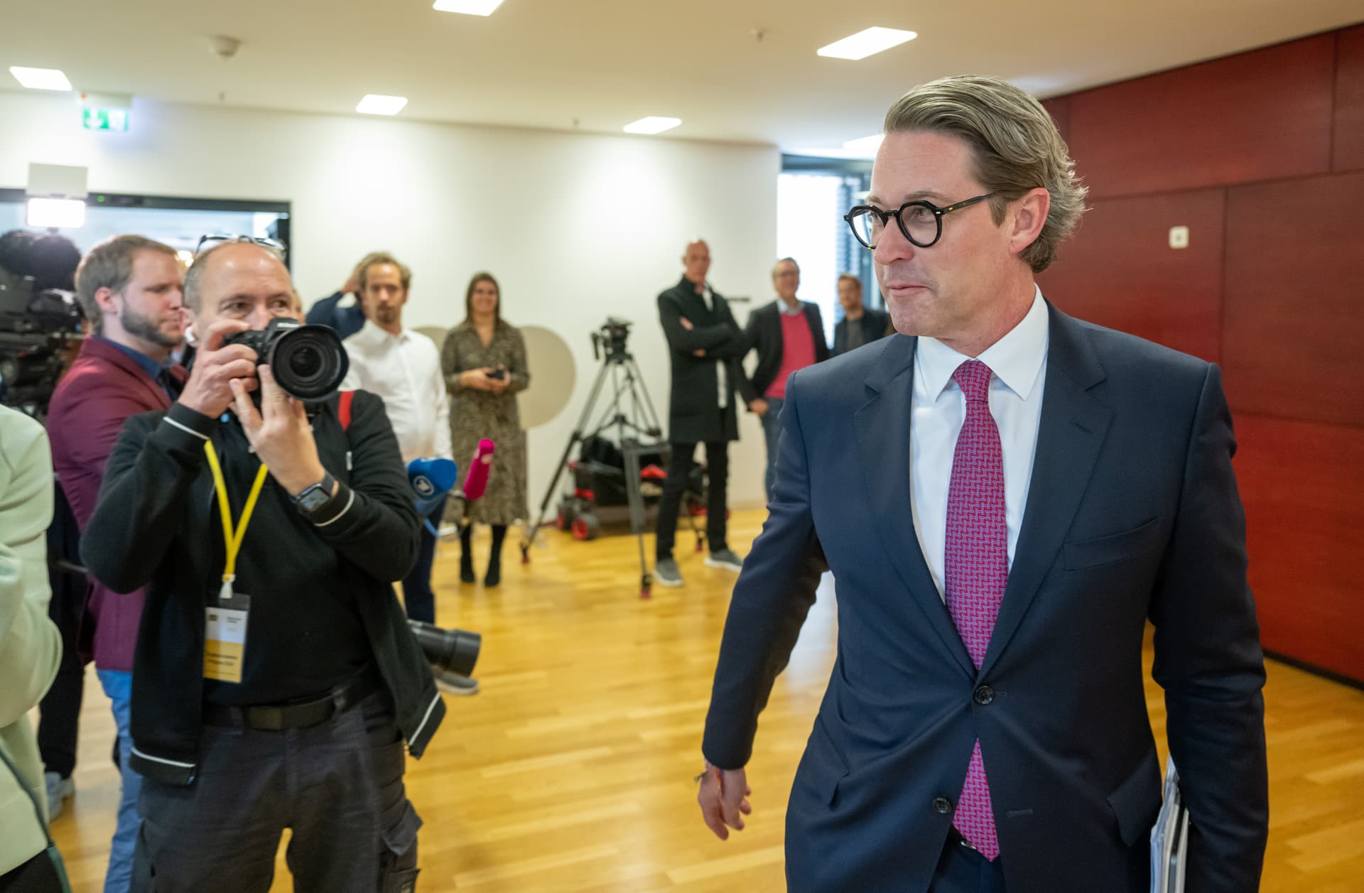 Maut-Desaster: Wissing lässt prüfen, ob Scheuer blechen muss
