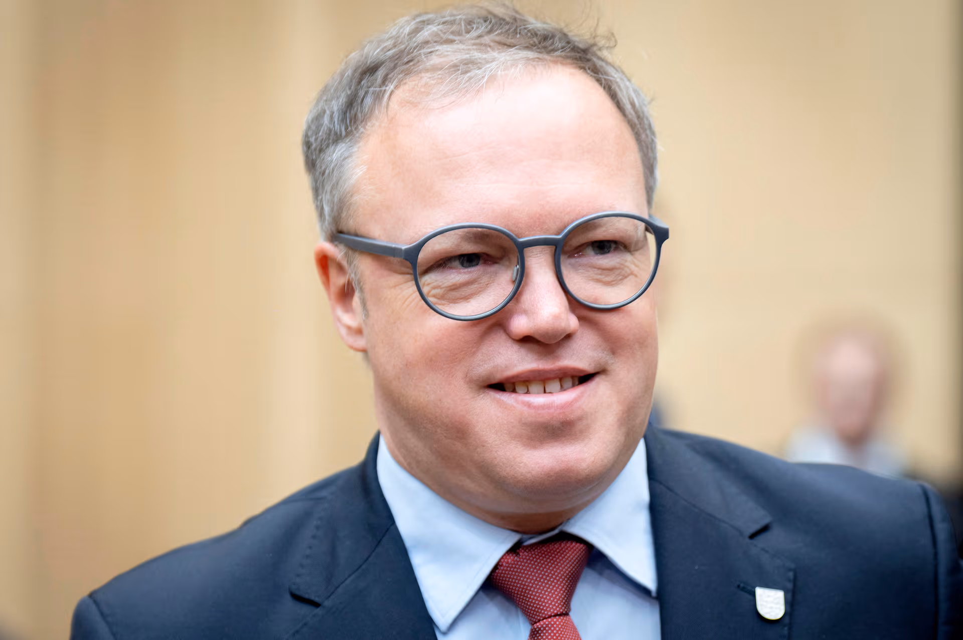 KI-Verdacht: FAZ entfernt Gastbeitrag von CDU-Ministerpräsident Voigt
