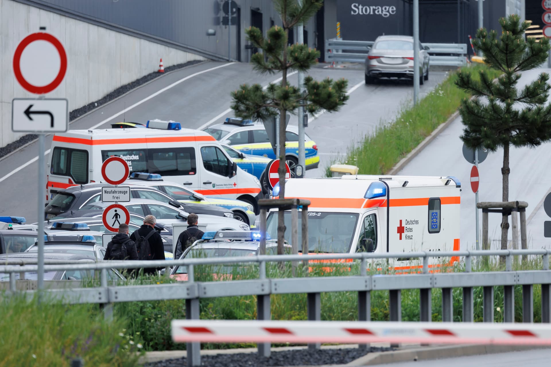 Schusswechsel im Mercedes-Werk: Zwei Todesfälle