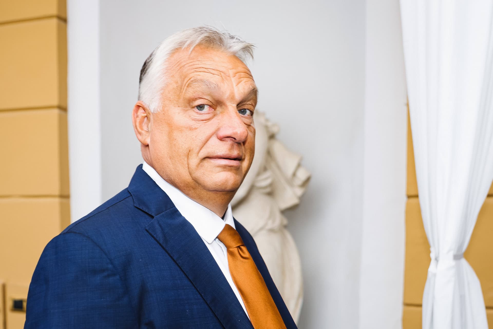 Ungarns Orbán kündigt Umstrukturierung seiner Regierung an