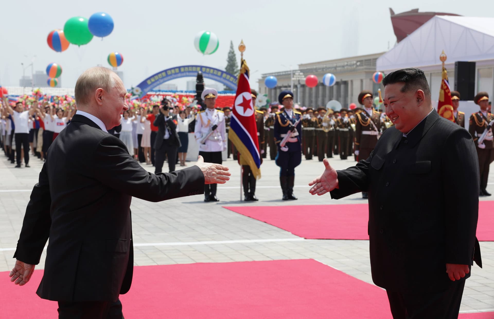 „Unbesiegbare Freundschaft“: Russlands Präsident Putin bei Nordkoreas Machthaber Kim Jong Un