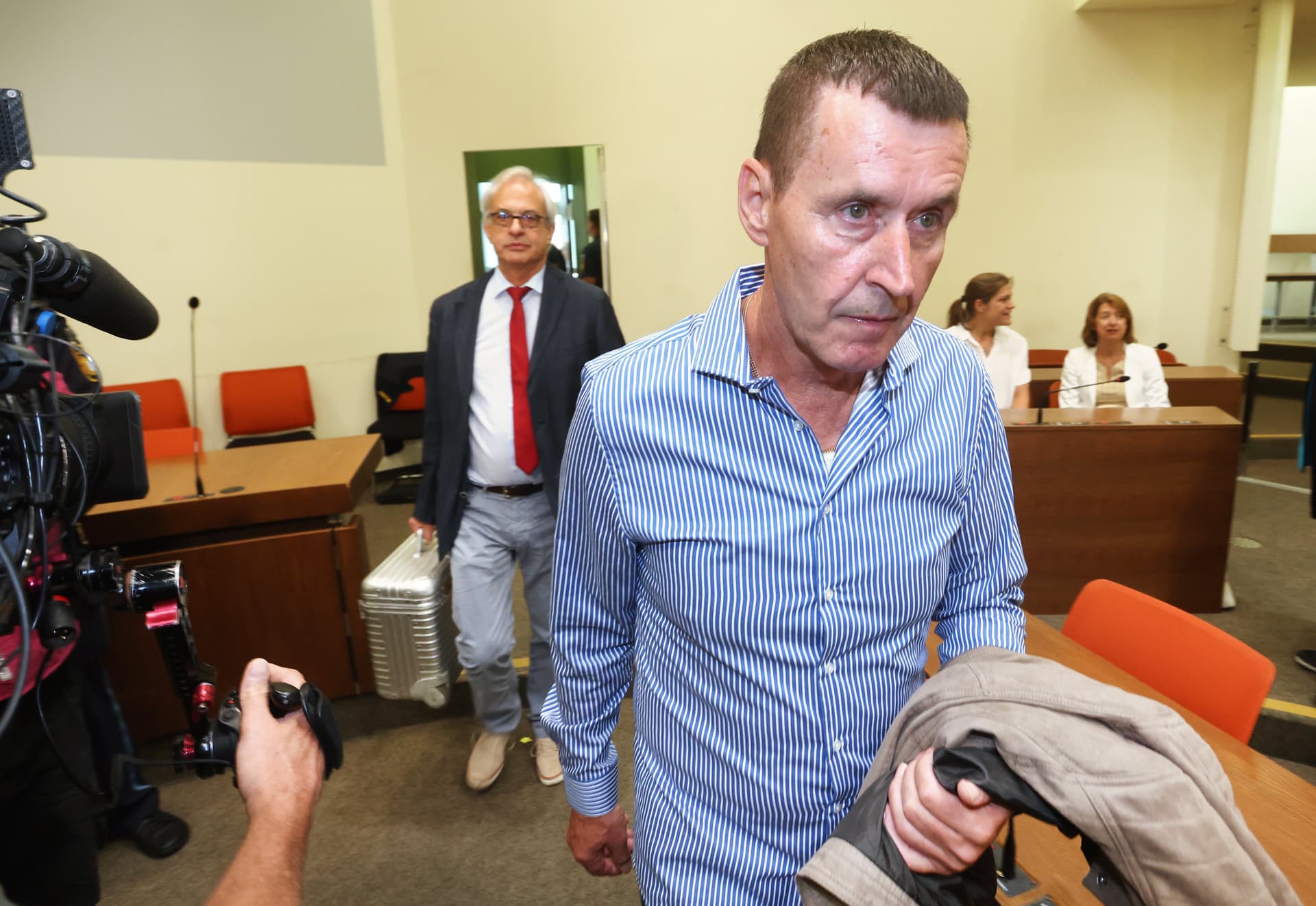 13 Jahre im Knast für ein Verbrechen, das keins war: Gericht spricht Badewannen-Mörder frei