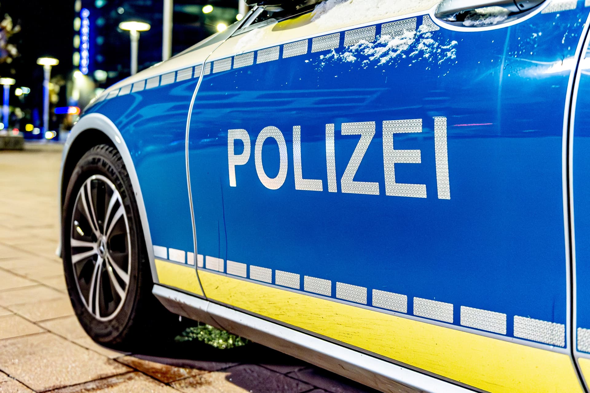 Bremen: Mann ruft „Allahu Akbar“ und greift Polizisten mit Messer an