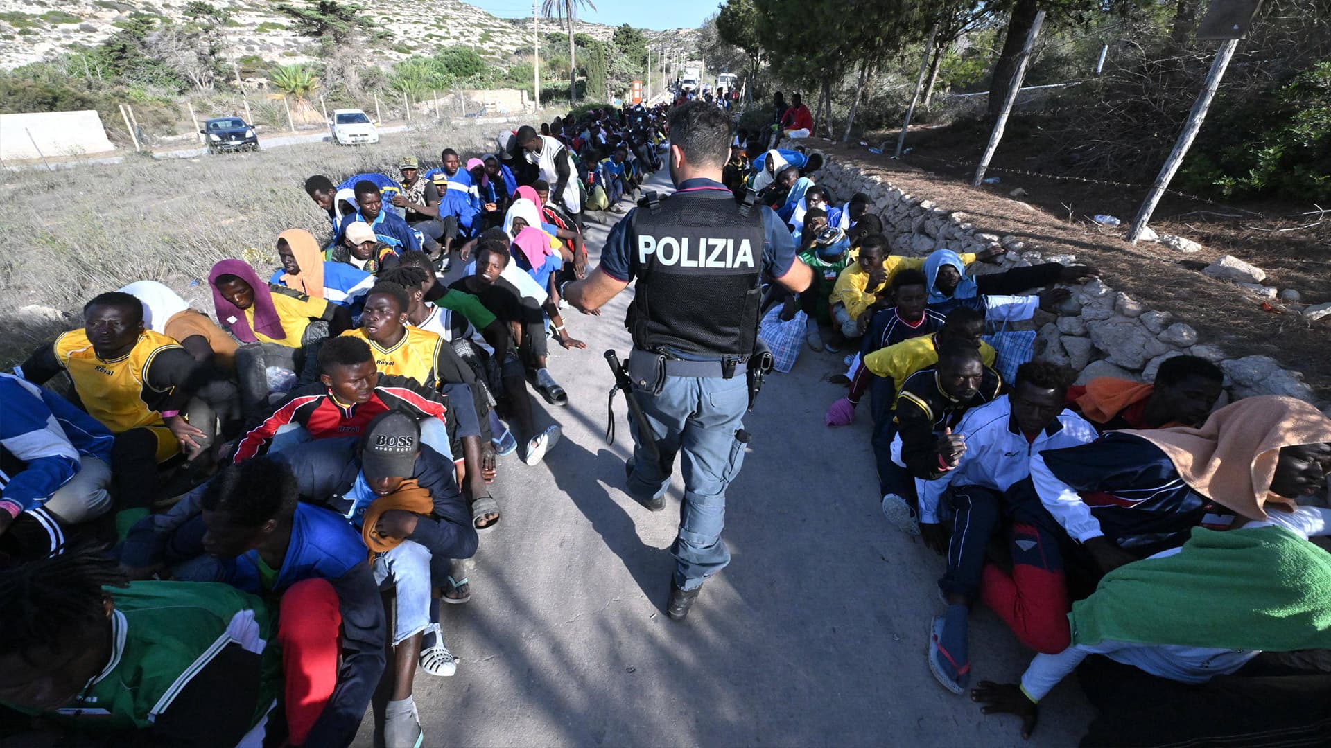 Der verzweifelte Hilferuf der italienischen Polizei: „Die Einheiten auf Lampedusa stehen vor Zusammenbruch“