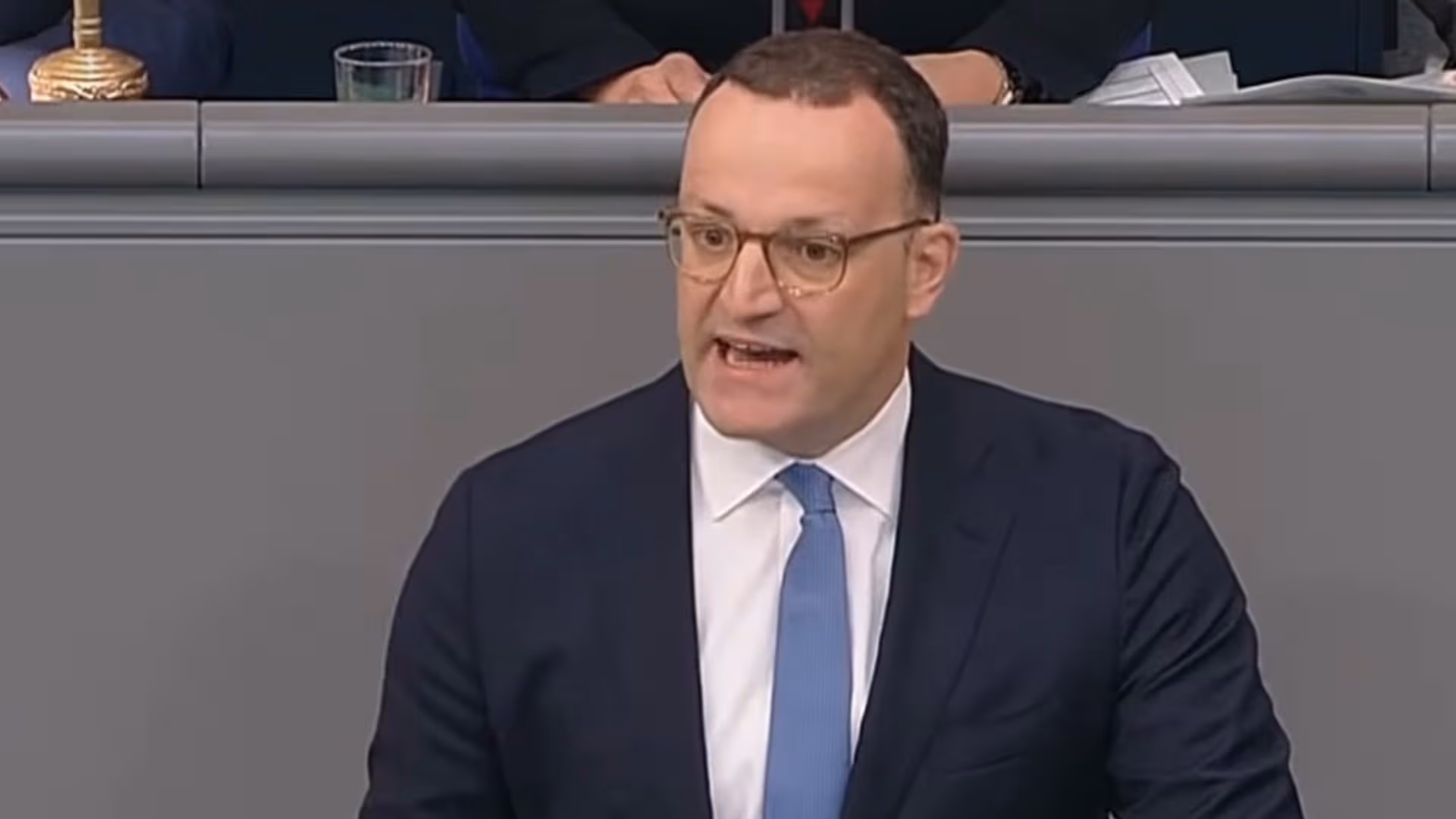 Jens Spahn tritt zurück!