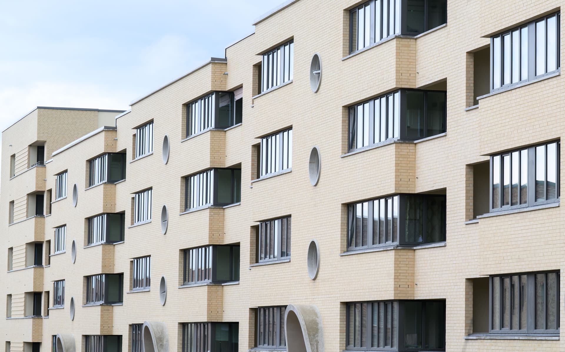 20.236 alleinstehende Bürgergeld-Empfänger leben auf mehr als 100 Quadratmetern