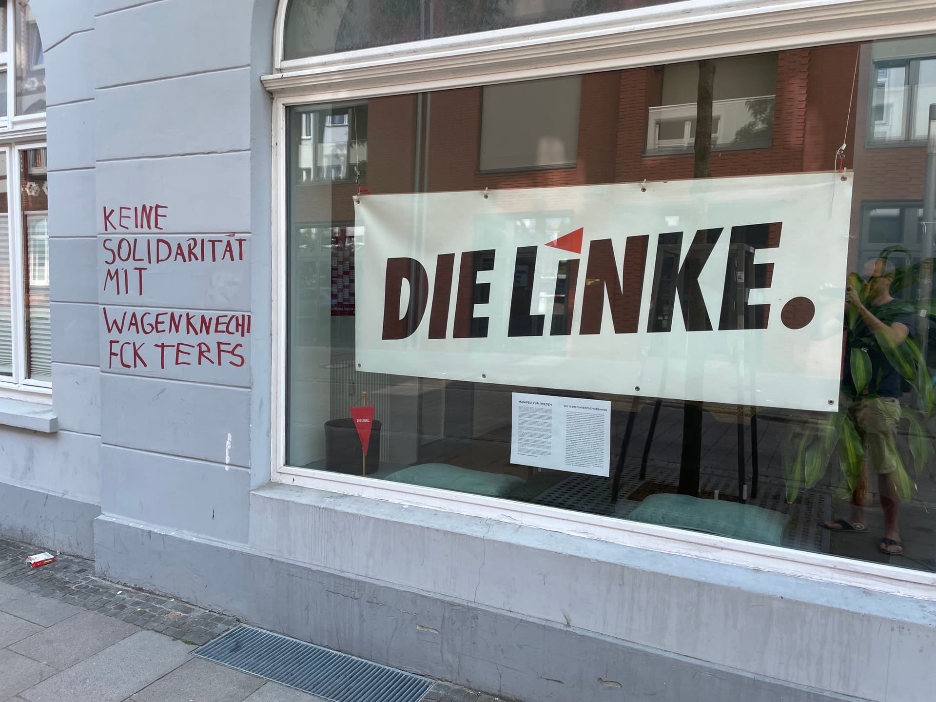 Anschlag auf Büro von Linken-Fraktionschefin: „Keine Solidarität mit Wagenknecht“