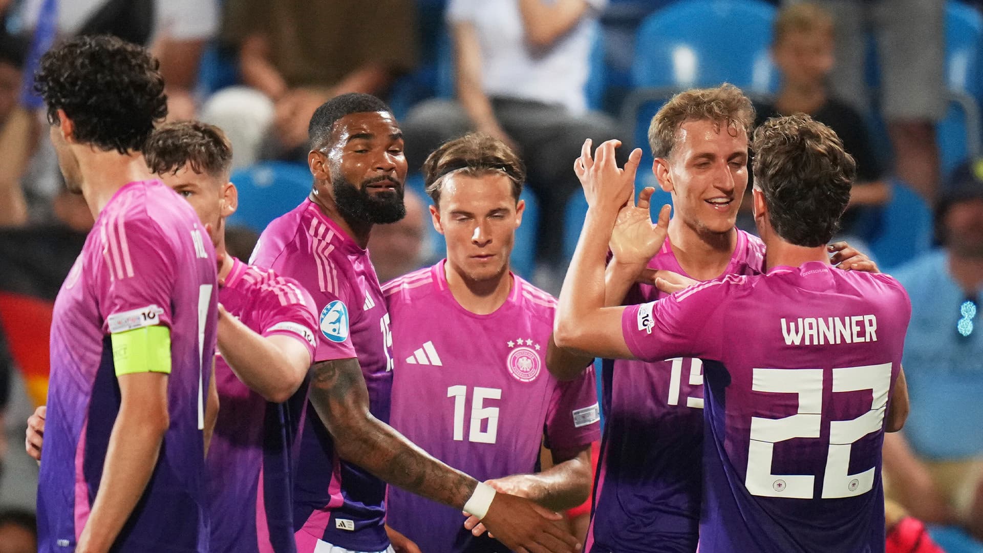 Halal-Nationalmannschaft bei der U21-EM: DFB verzichtet „aus religiösen Hintergründen“ auf Schwein für die Spieler