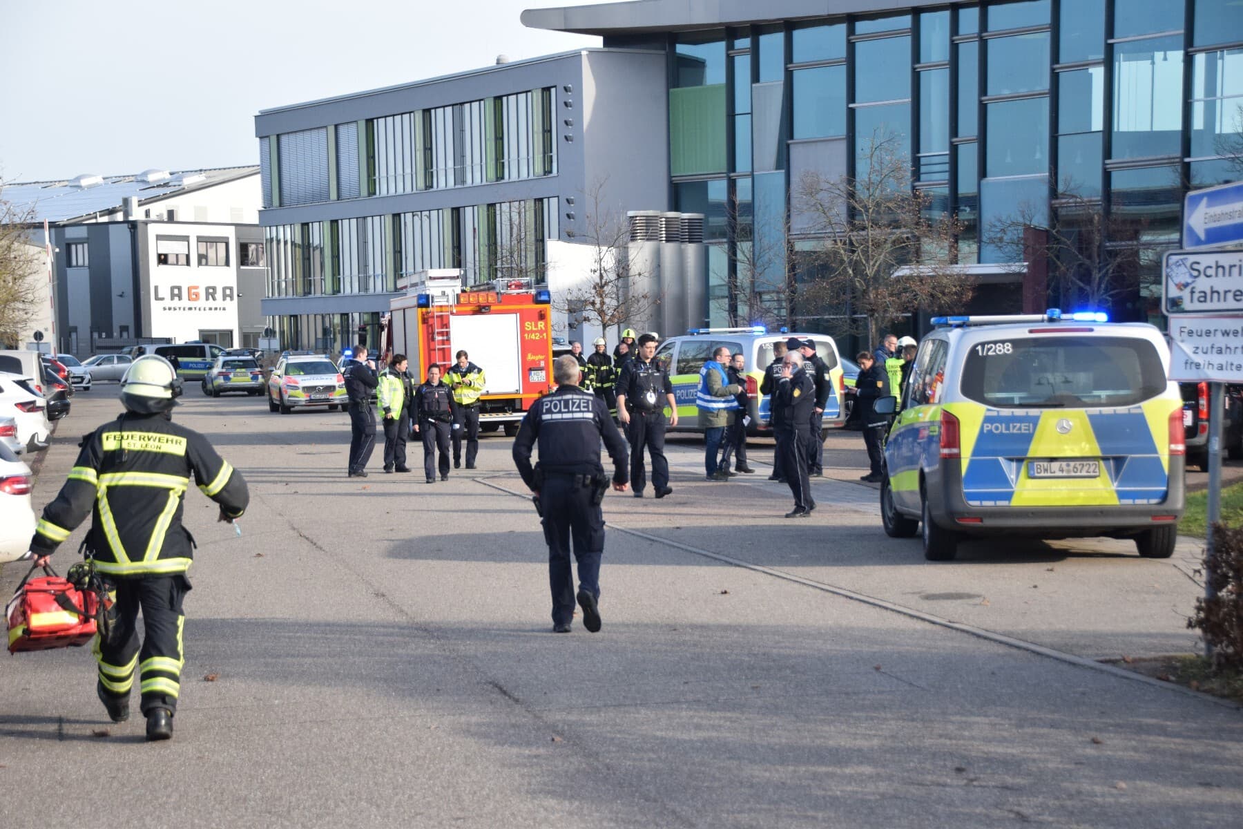 Polizei-Großeinsatz an Schule in Baden-Württemberg: Schüler tötet Schülerin