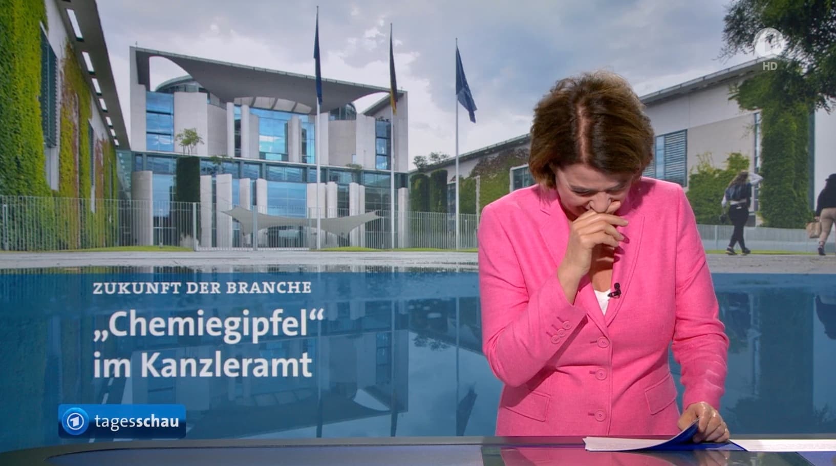 Lachanfall bei der Tagesschau: Susanne Daubner bricht in Tränen aus