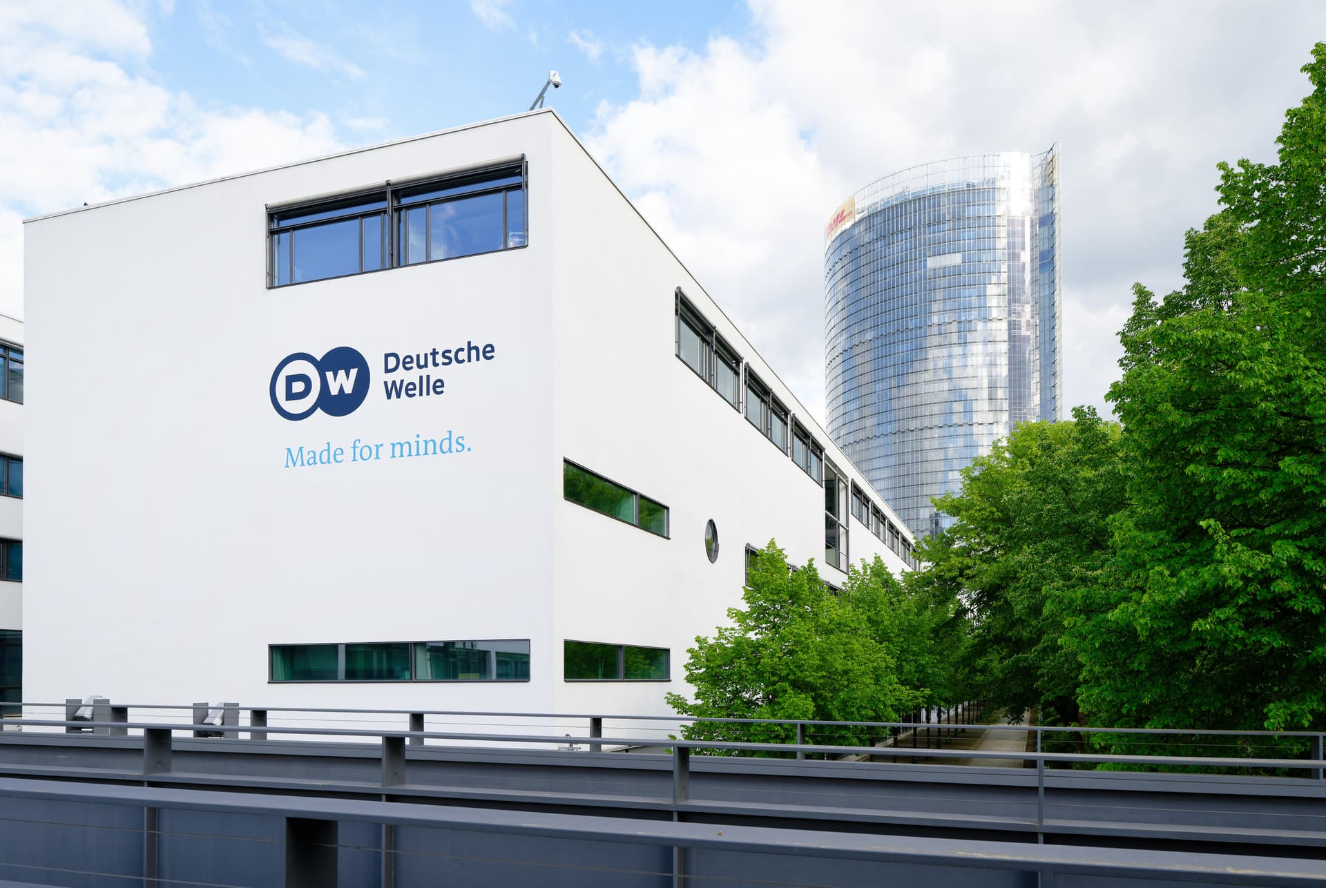 Sender stoppt Zusammenarbeit: Deutsche-Welle-Reporter kassierten deutsches Steuergeld – und feierten Terror