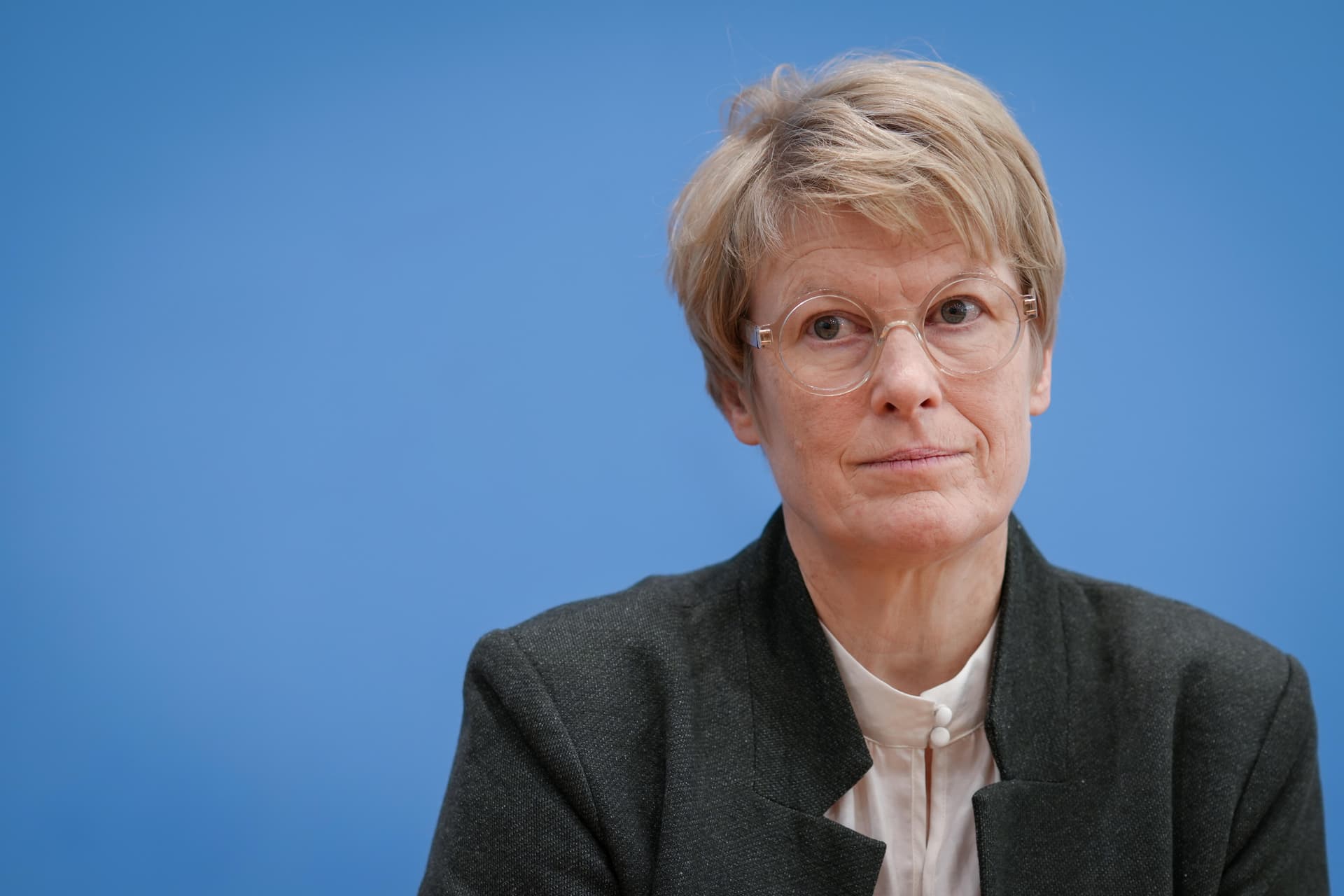 CDU verteidigt Veronika Grimm: Wirtschaftsweise ist im „Fadenkreuz“, weil sie die Ampel kritisiert