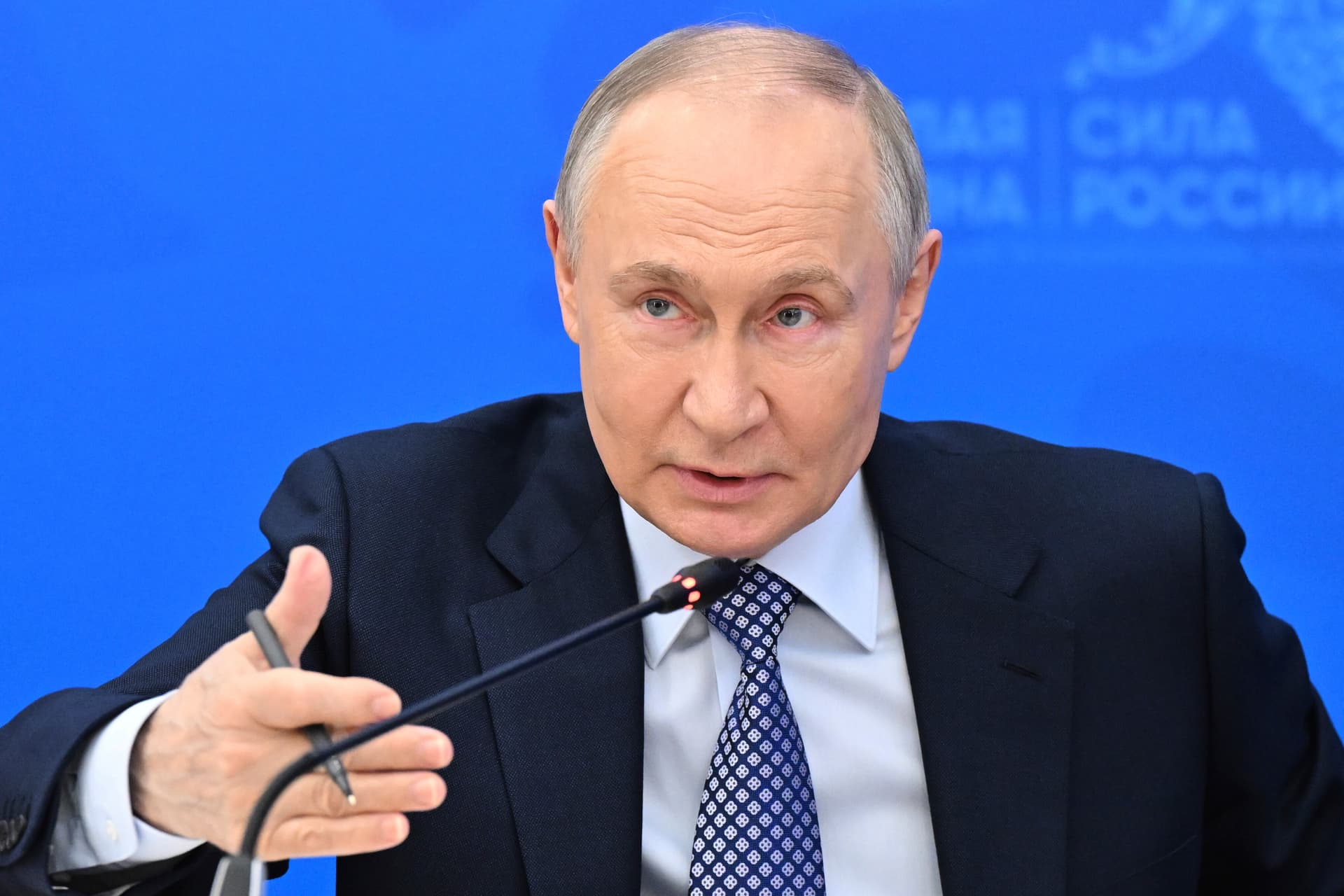 Putin bietet Beendigung des Ukraine-Kriegs an aktuellen Frontlinien an