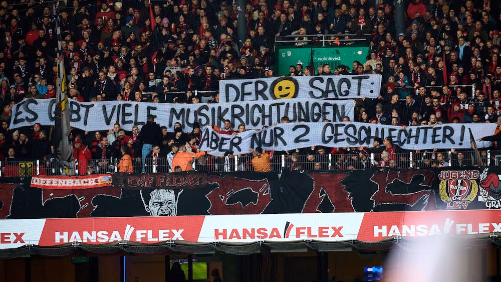 Skandal-Urteil: DFB bestraft Leverkusen für „Es gibt nur zwei Geschlechter“-Banner