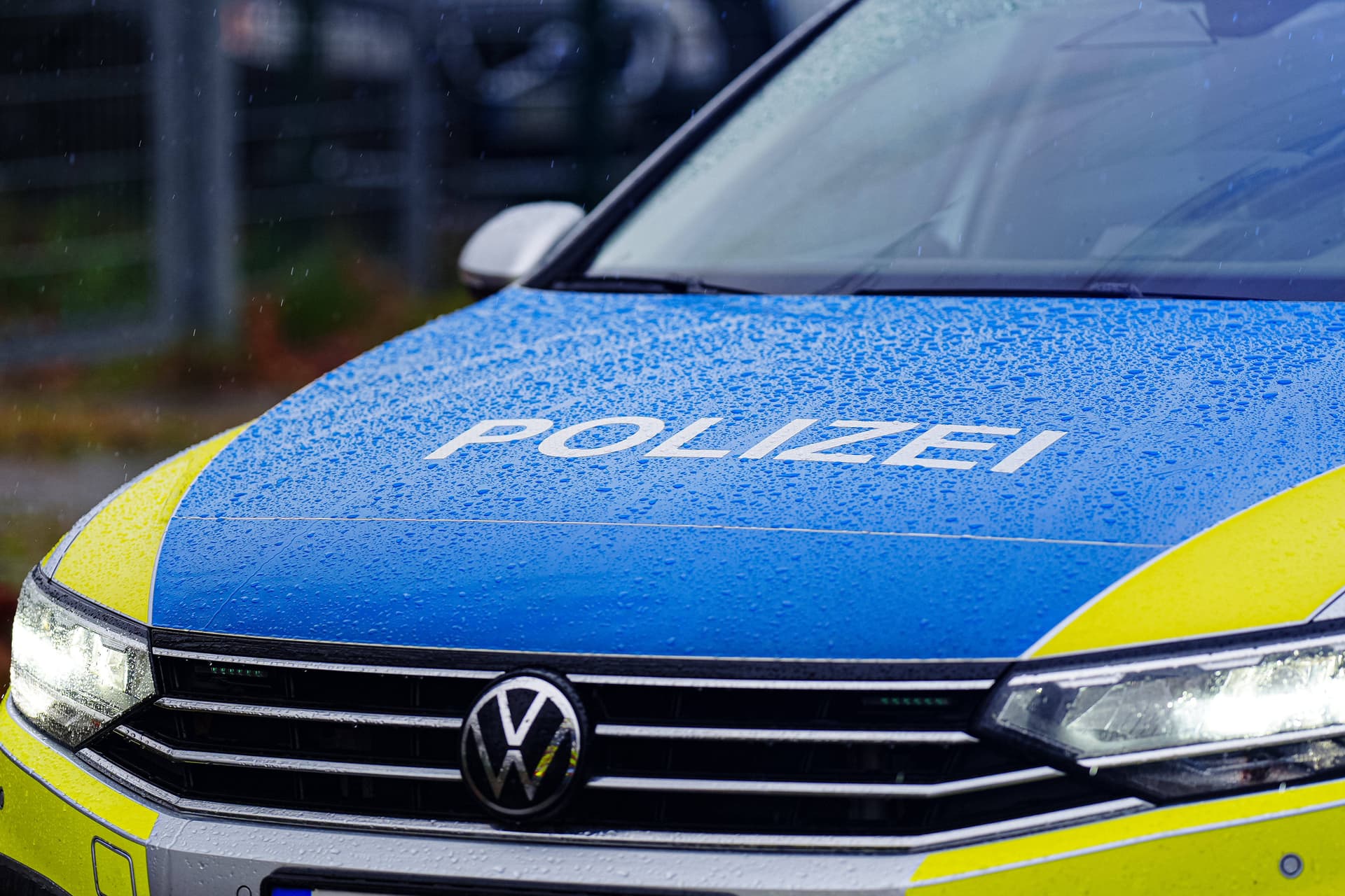 Dortmund: Mann auf offener Straße niedergeschossen – Täter flieht in schwarzem Mercedes