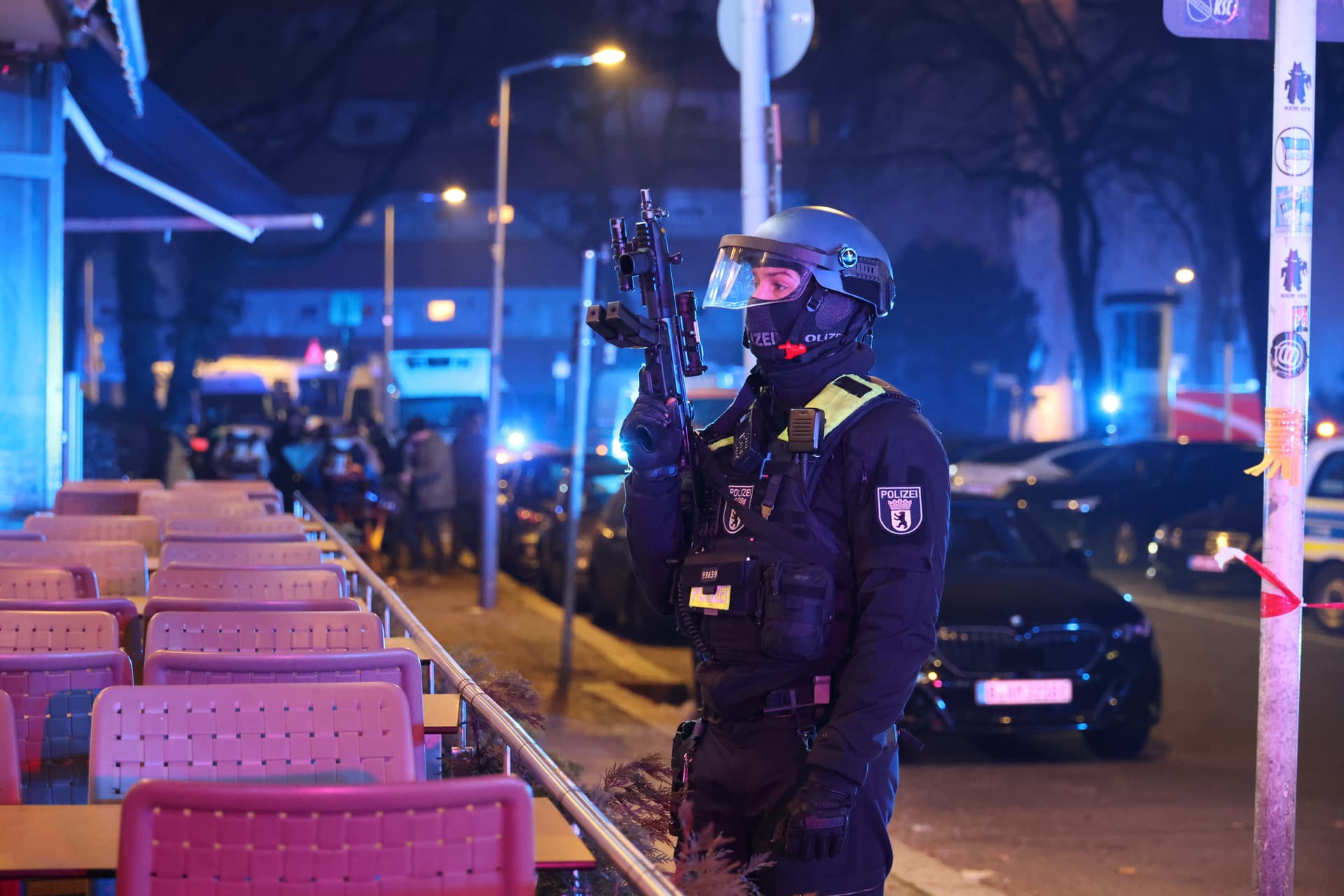 Vier Verletzte nach Schüssen in Berliner Wohnung
