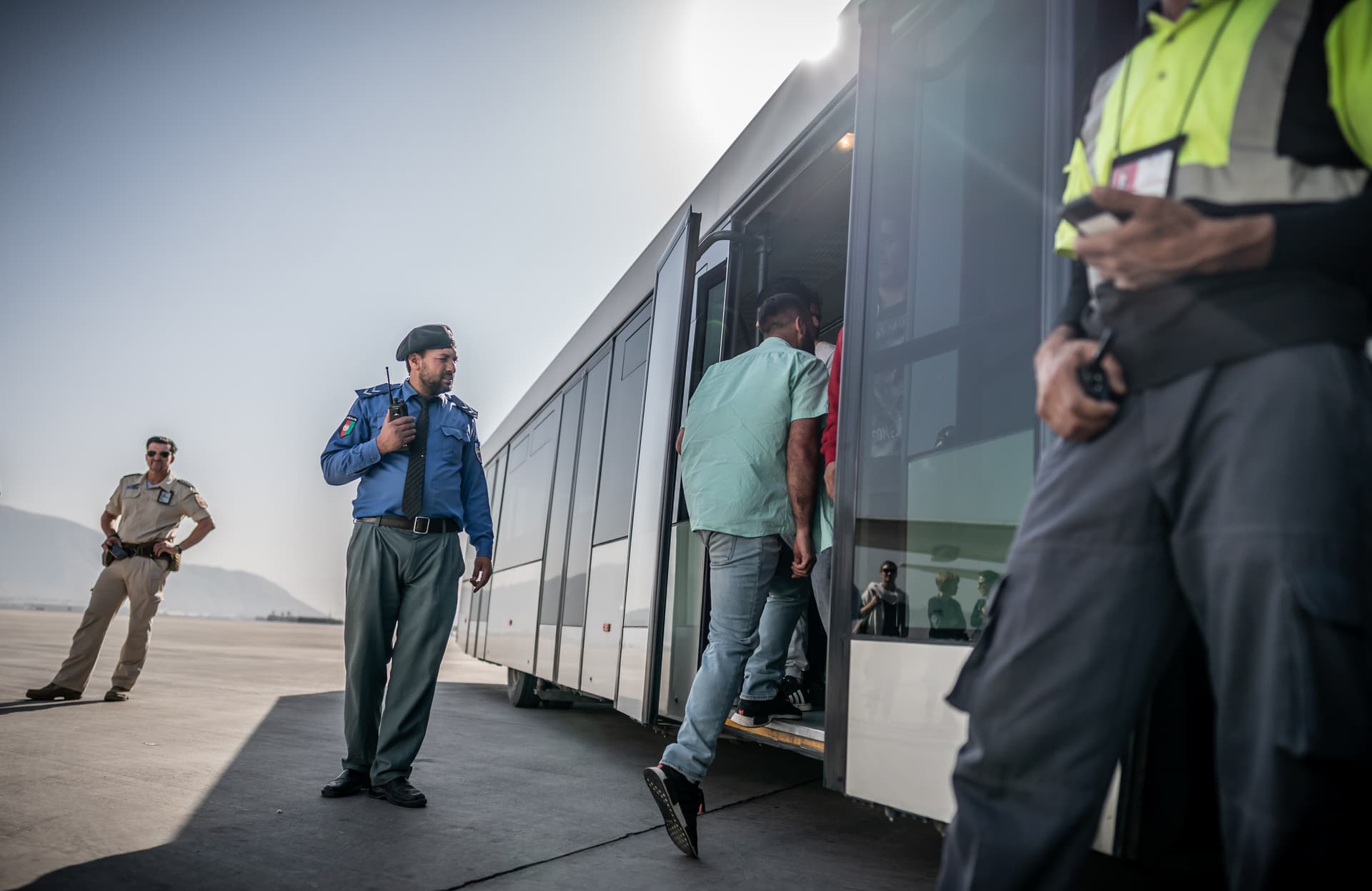 Großteil aller Abschiebungen scheitert – was Deutschland von den USA und Dänemark lernen kann