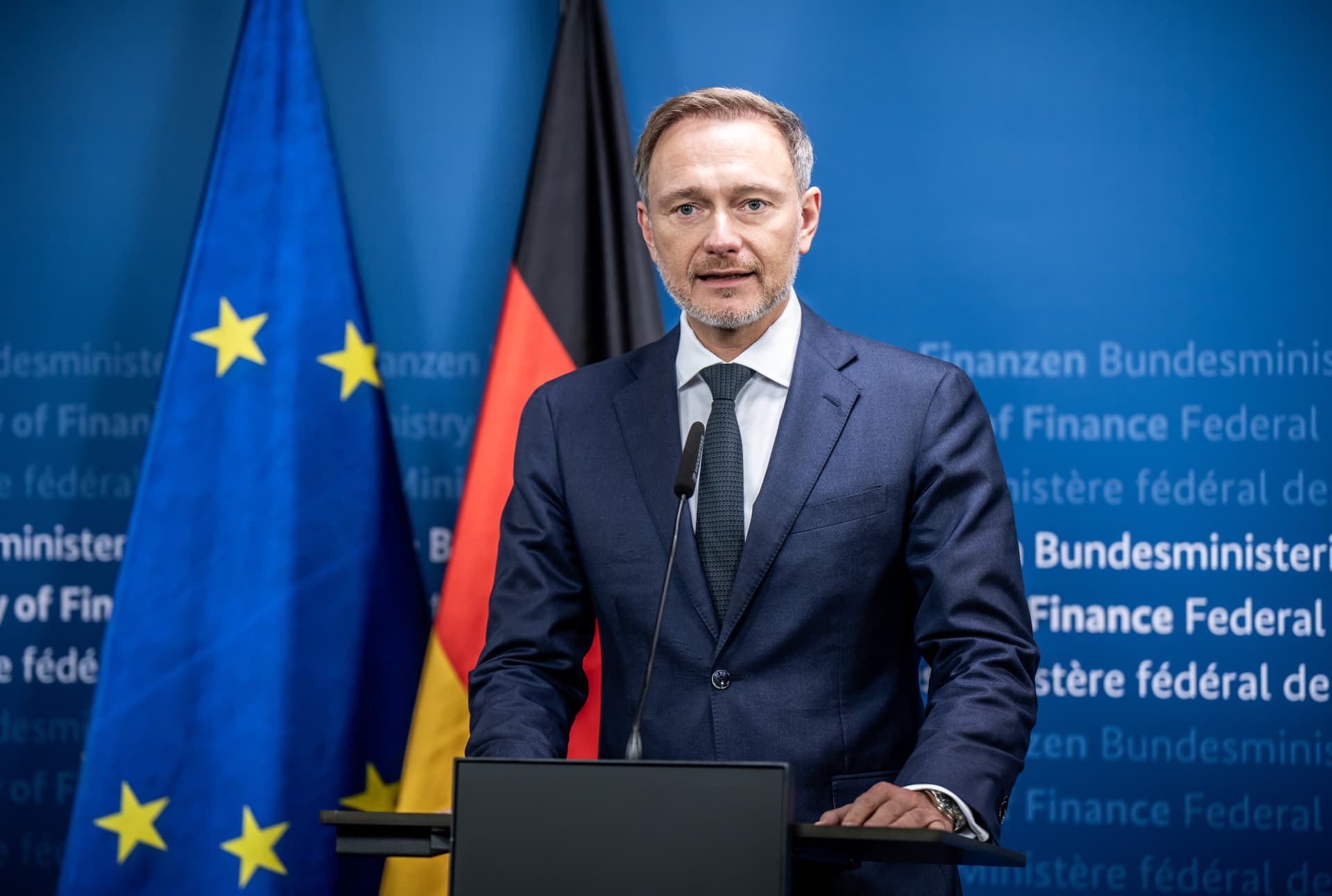 Ampel will Schuldenbremse aussetzen: Koalition stimmt für Nachtragshaushalt 2023