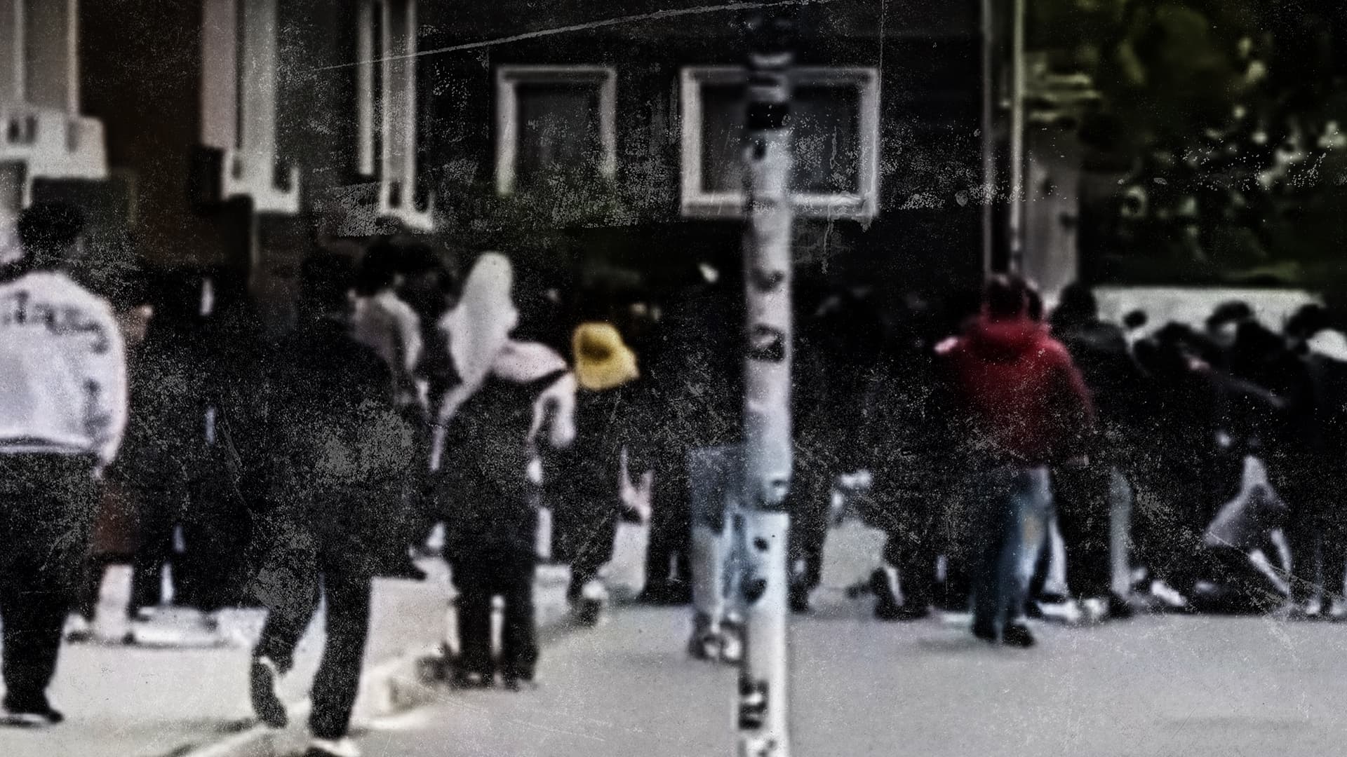 „Wallah, wenn jetzt da meine Brüder wären, ich würde alle f....“: Nach Massenschlägerei an Cottbuser Schule kamen ein 14-Jähriger und eine Lehrerin ins Krankenhaus