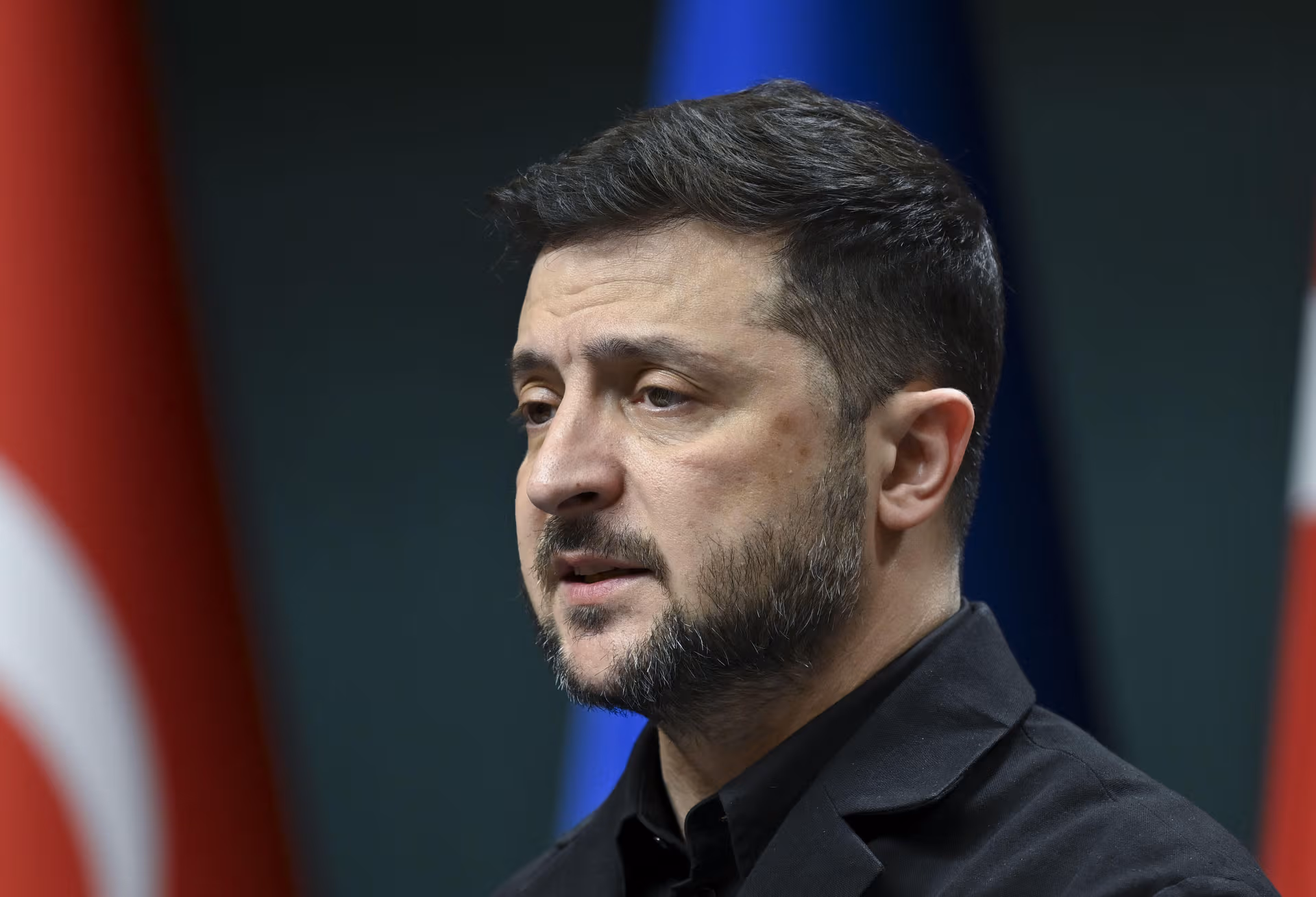 Trotz Skandal setzt die Bundesregierung weiter auf Selenskyjs Korruptionsbekämpfung: Wo sind unsere 76 Milliarden für die Ukraine geblieben?