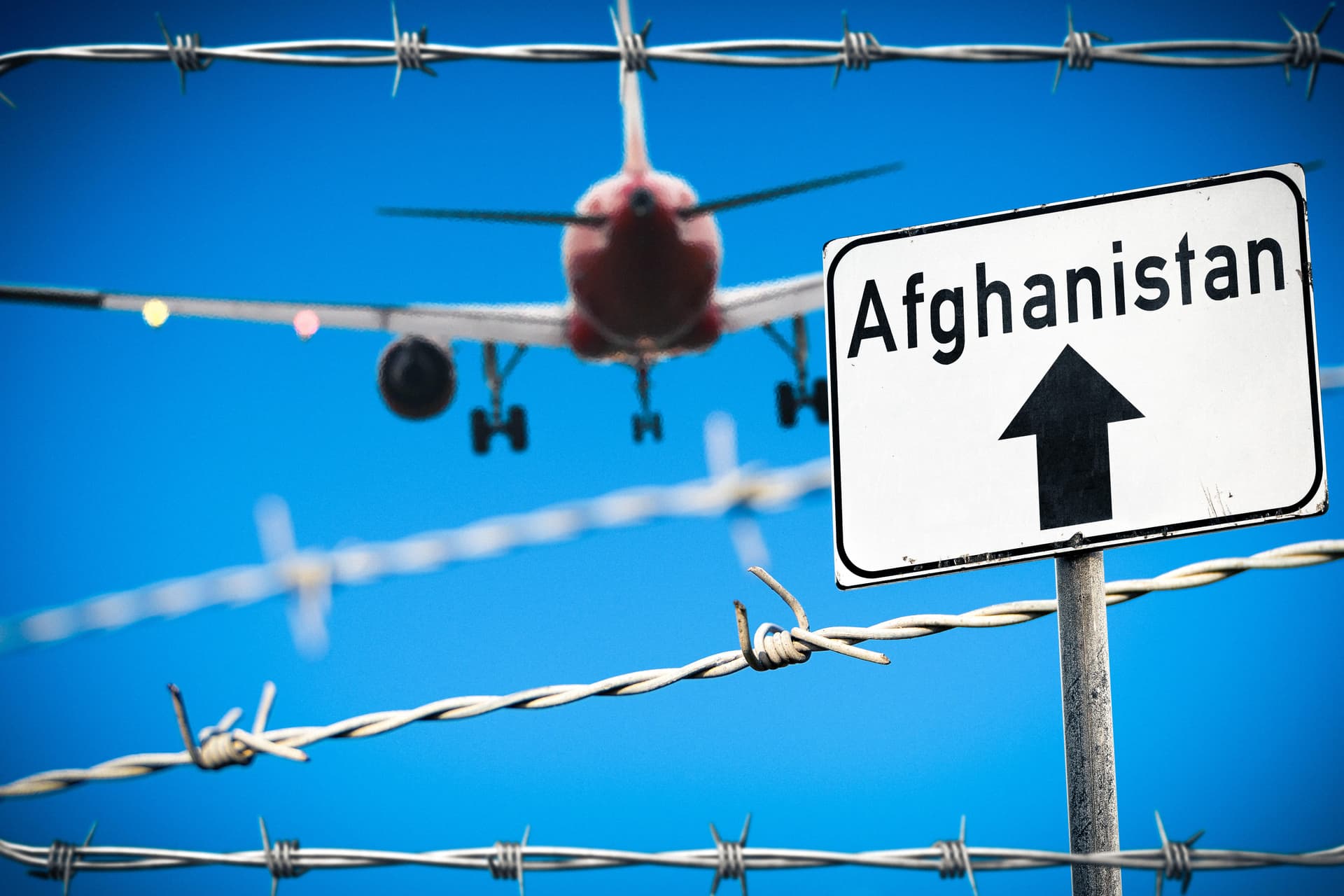 Eindeutige Umfrage: 93 Prozent sprechen sich für Abschiebungen nach Afghanistan aus