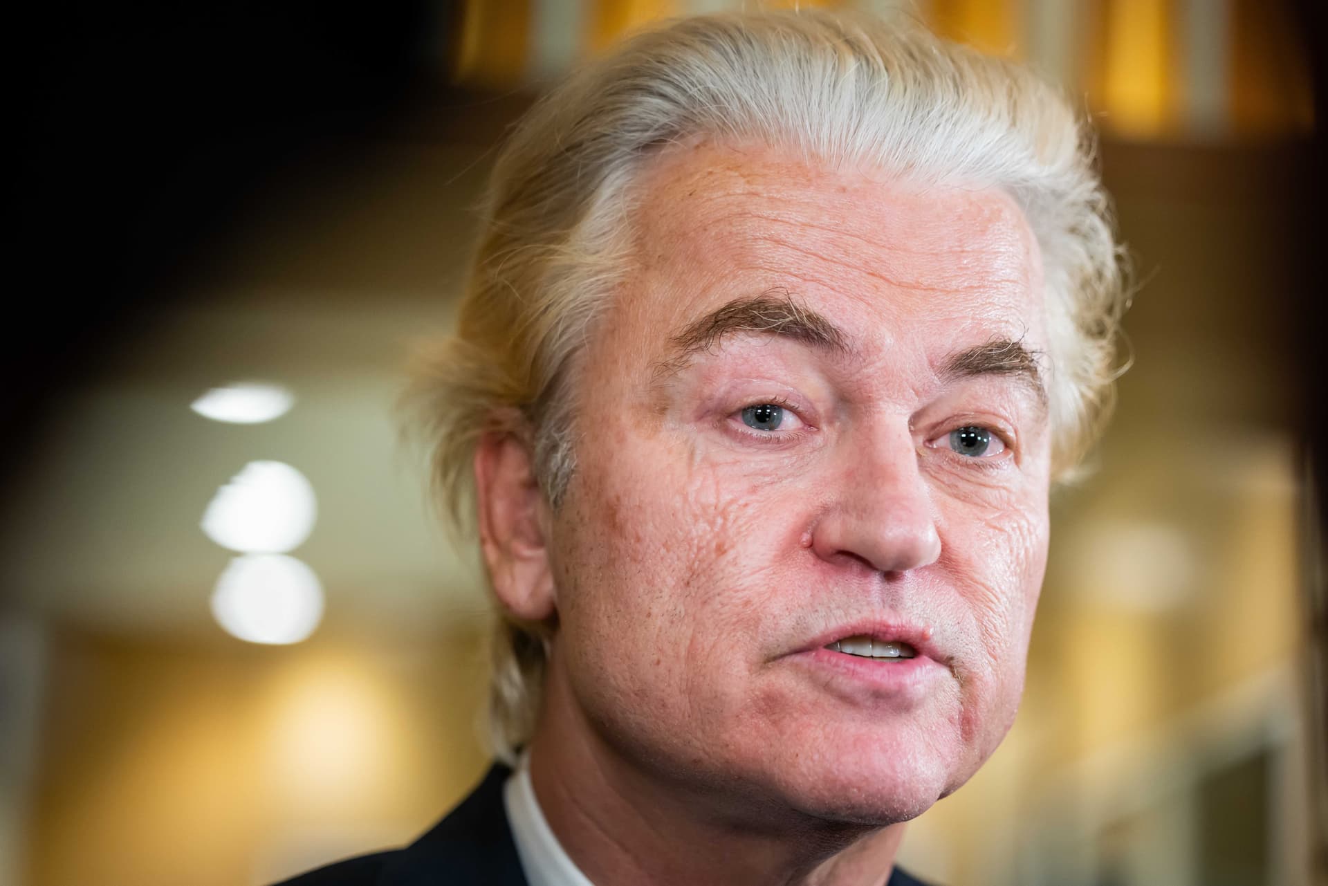 Wahlkrimi in Niederlanden: Wilders und Linksliberale gleichauf