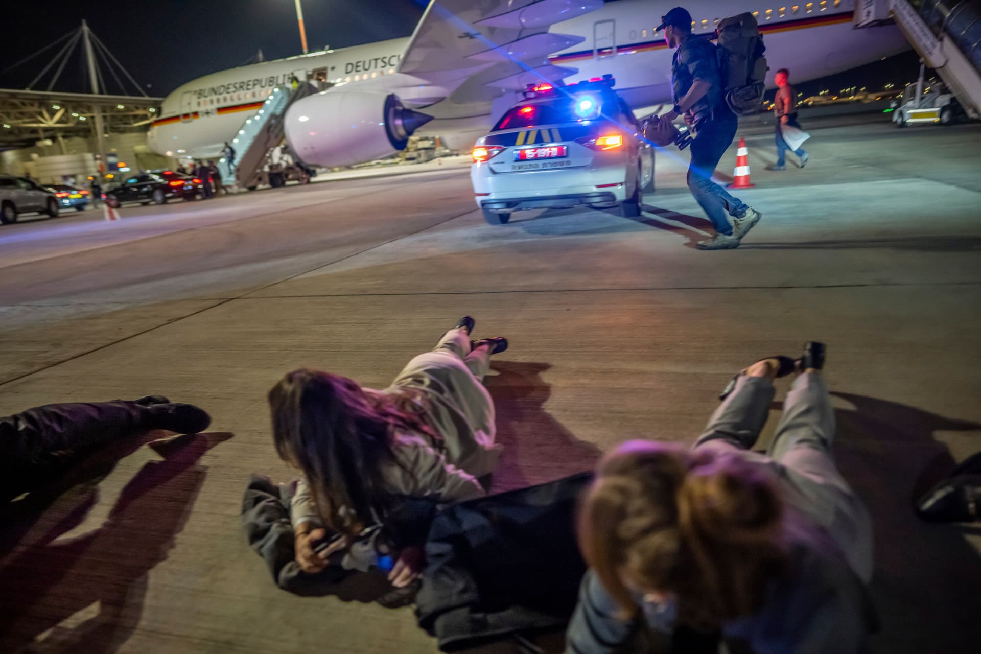 Kurz vor Scholz-Abflug in Tel Aviv: Explosionen und Bomben-Alarm!