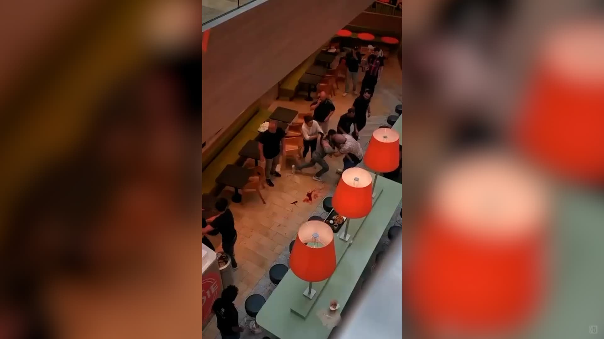 Messer-Mord in Hamburger Einkaufszentrum: Mann (25) in Gastro-Bereich erstochen!